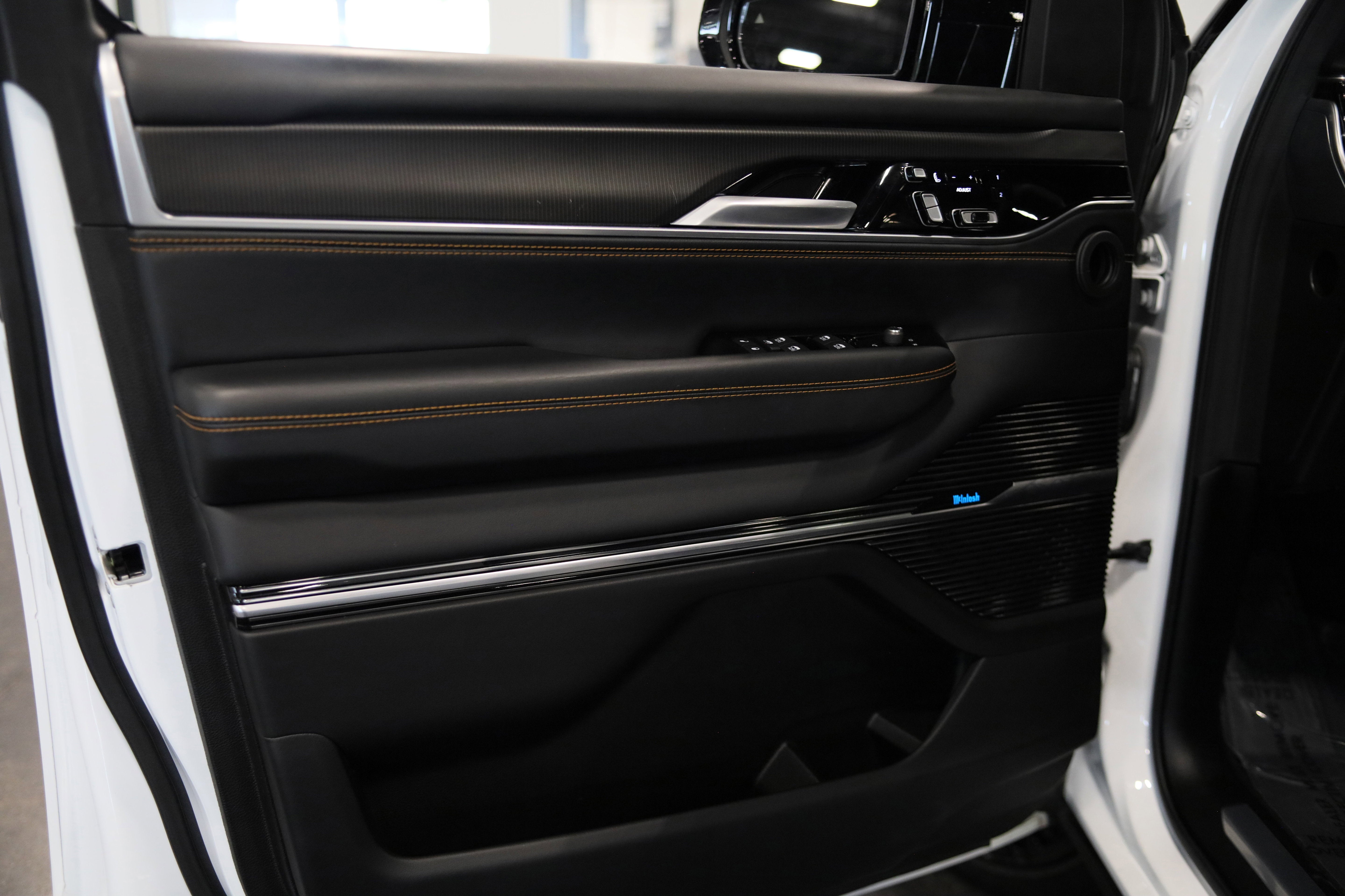 2025 Jeep Grand Wagoneer L Series III Obsidian