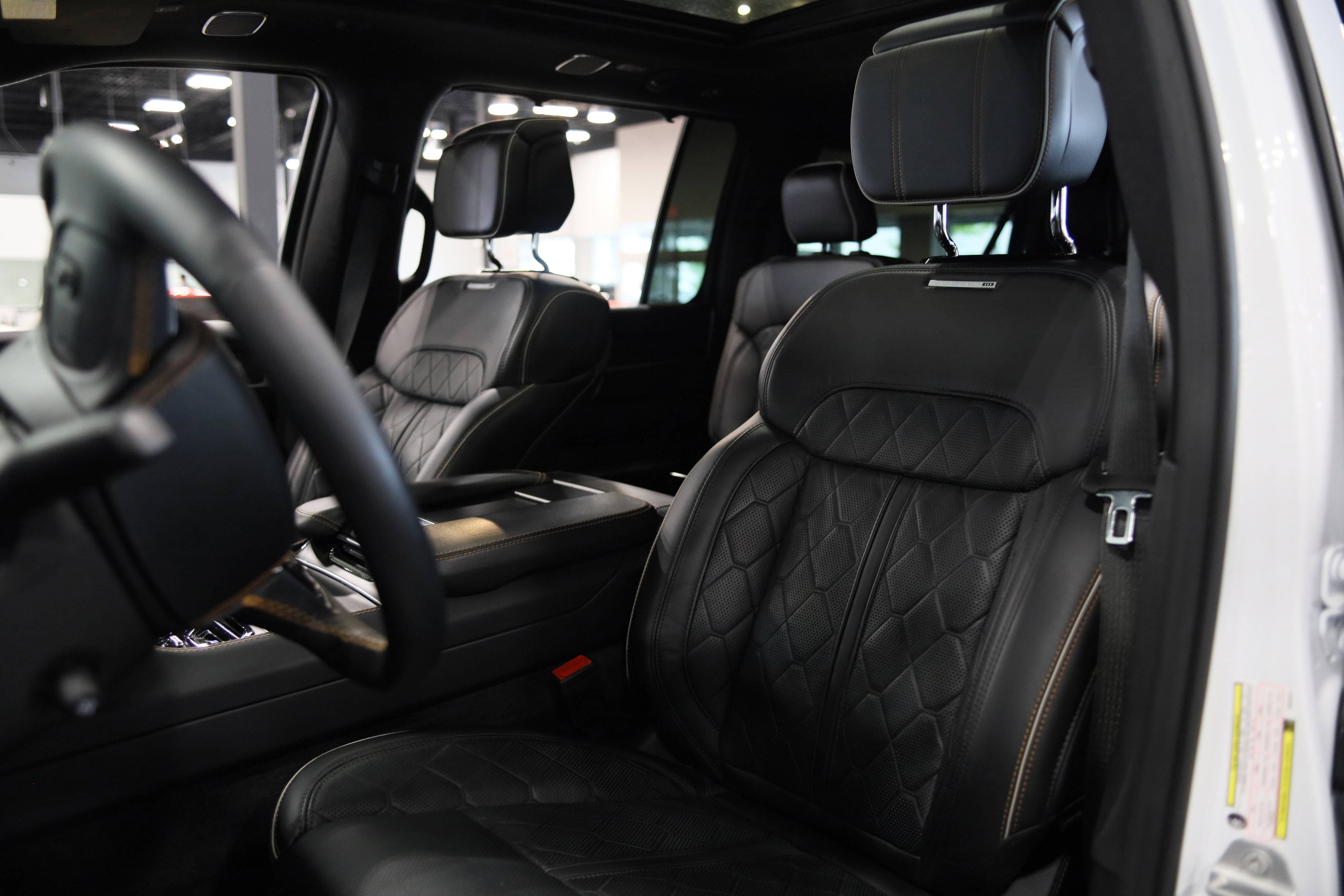 2025 Jeep Grand Wagoneer L Series III Obsidian