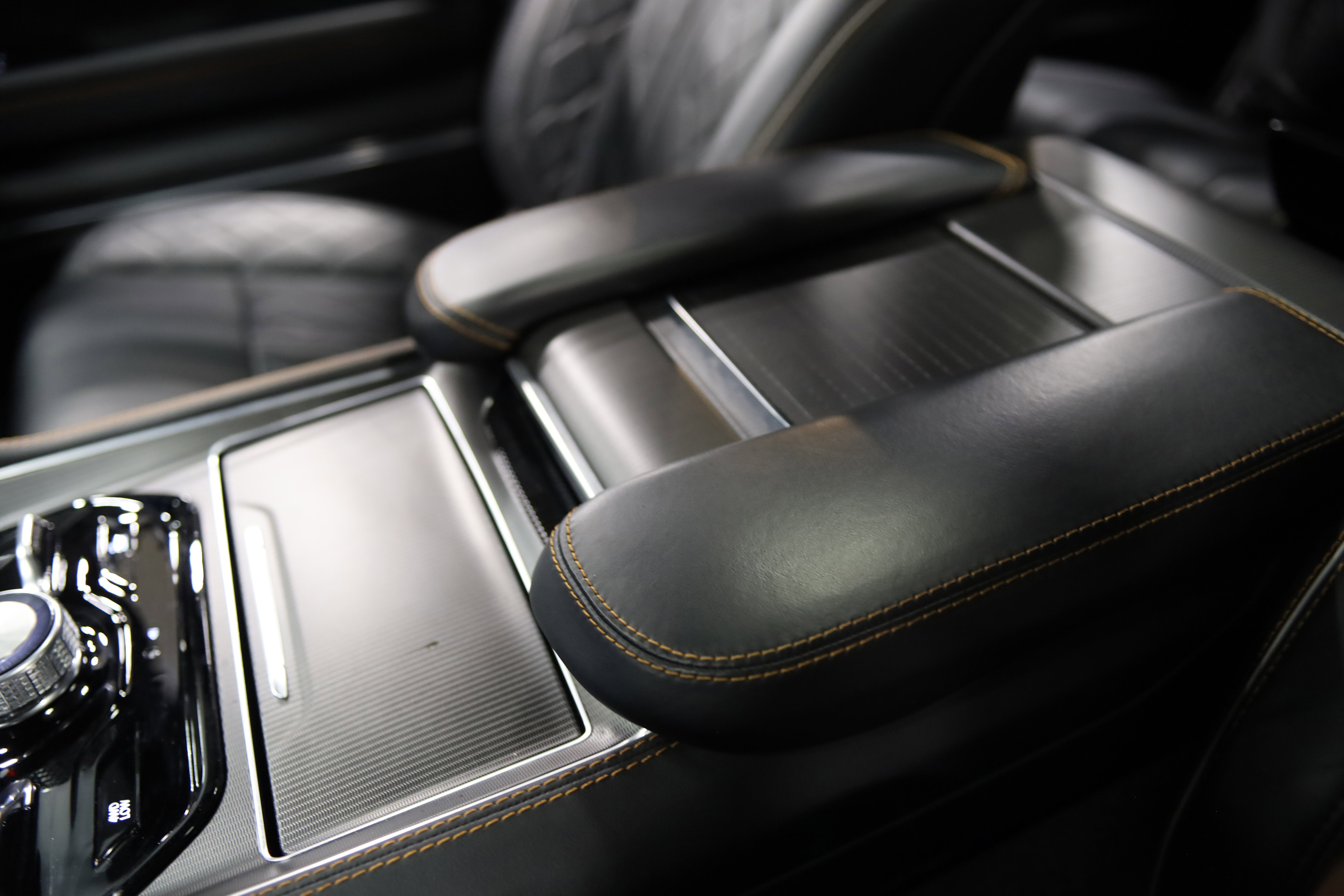2025 Jeep Grand Wagoneer L Series III Obsidian
