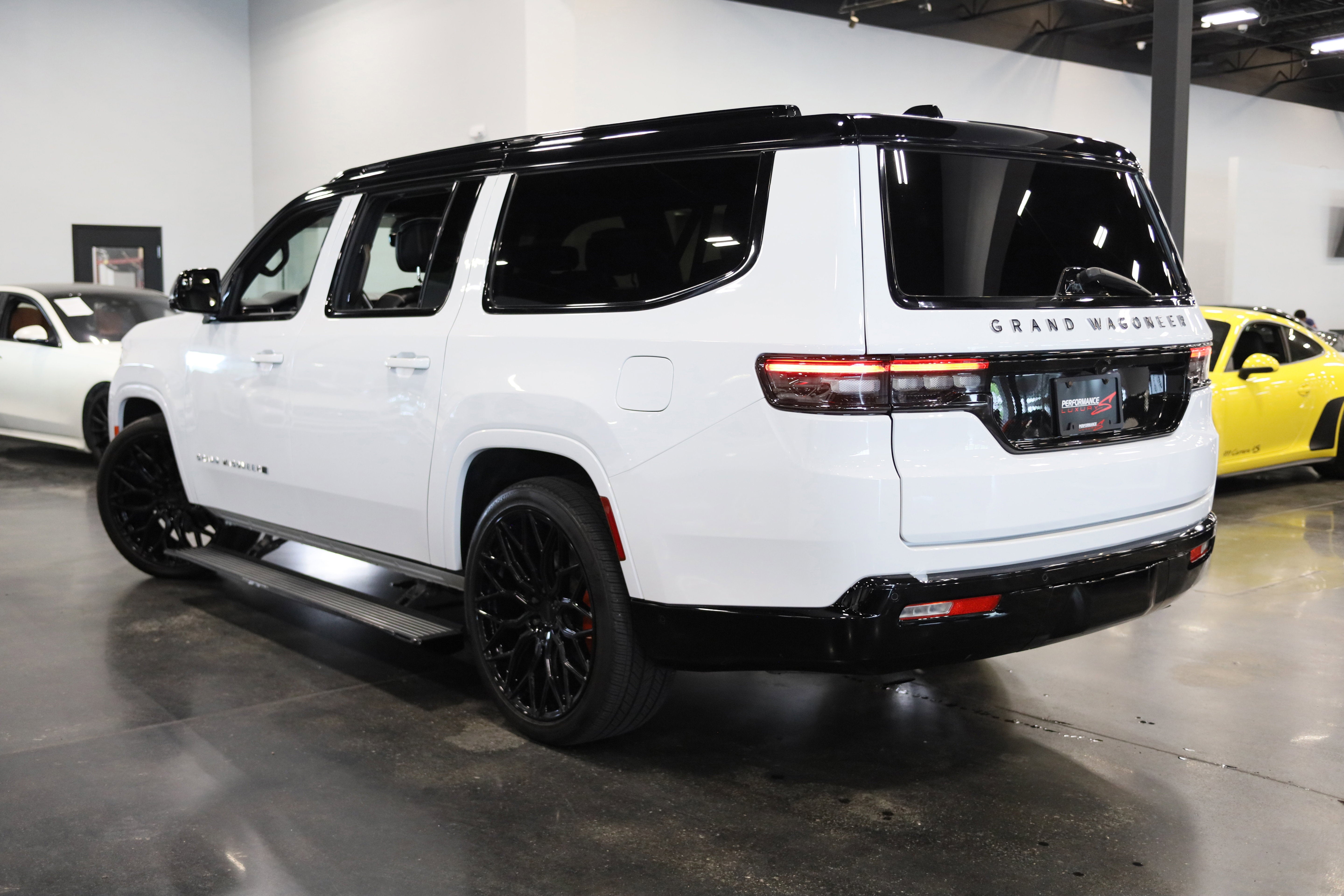 2025 Jeep Grand Wagoneer L Series III Obsidian
