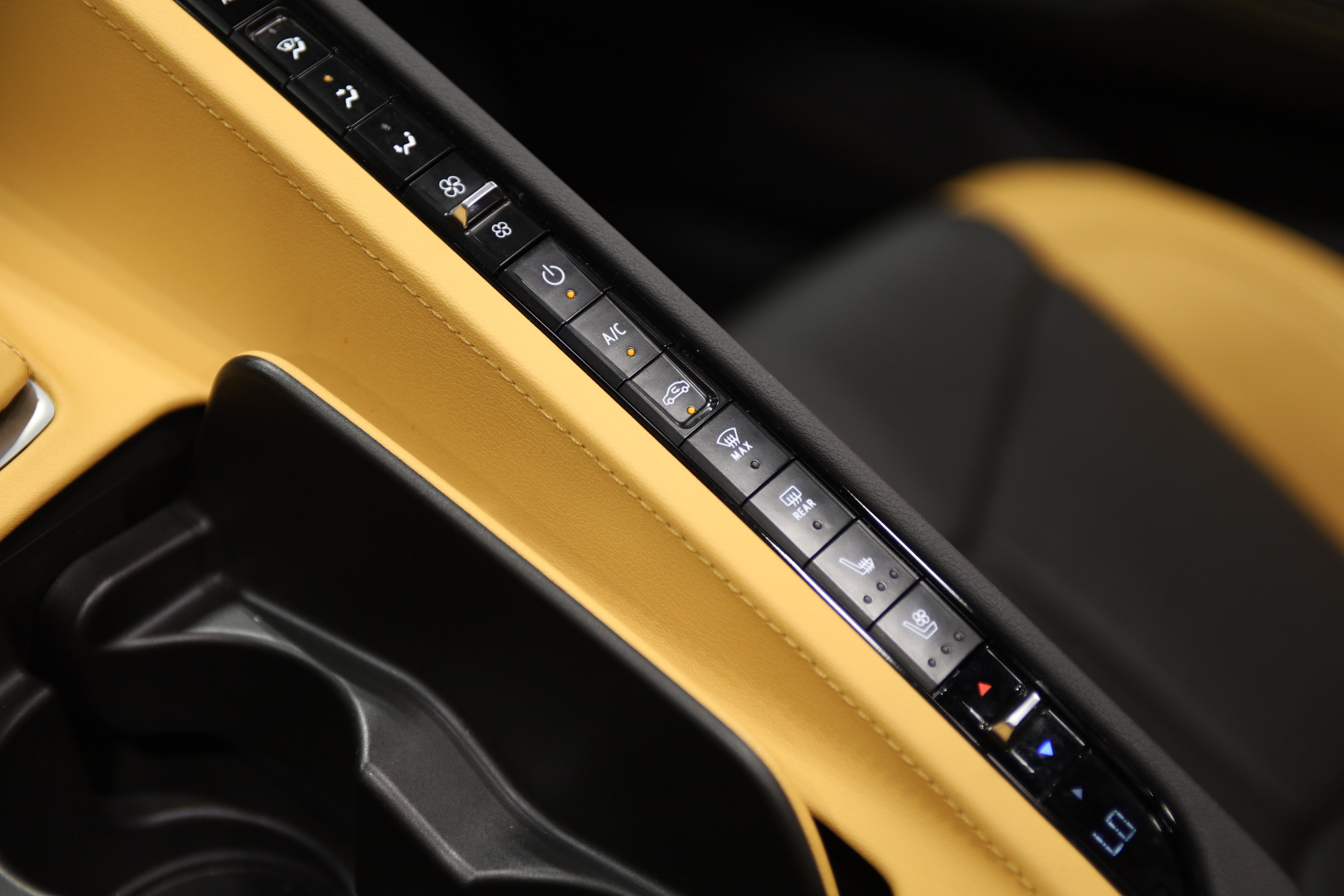 2023 Chevrolet Corvette 2LT