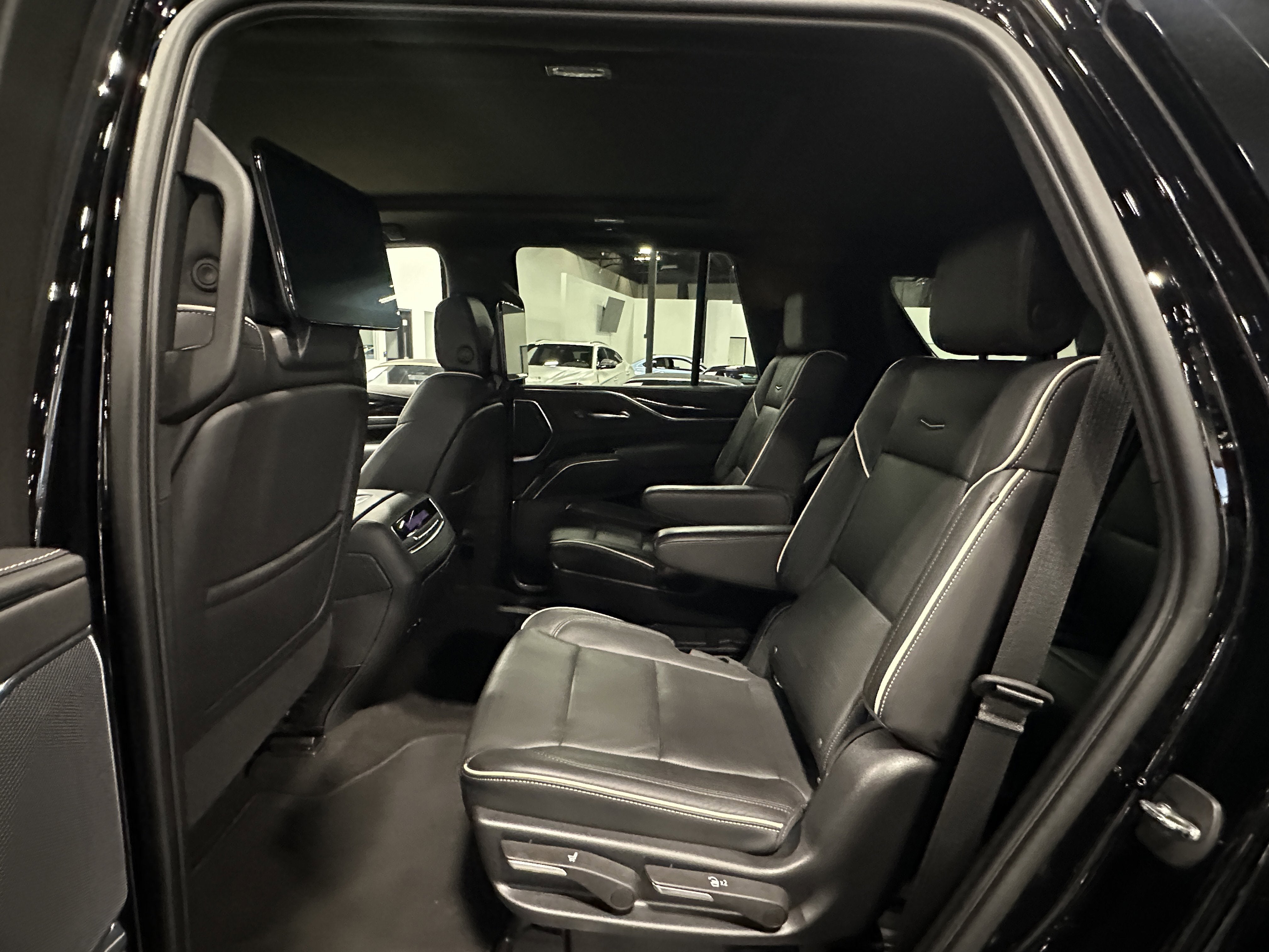 2022 Cadillac Escalade Sport