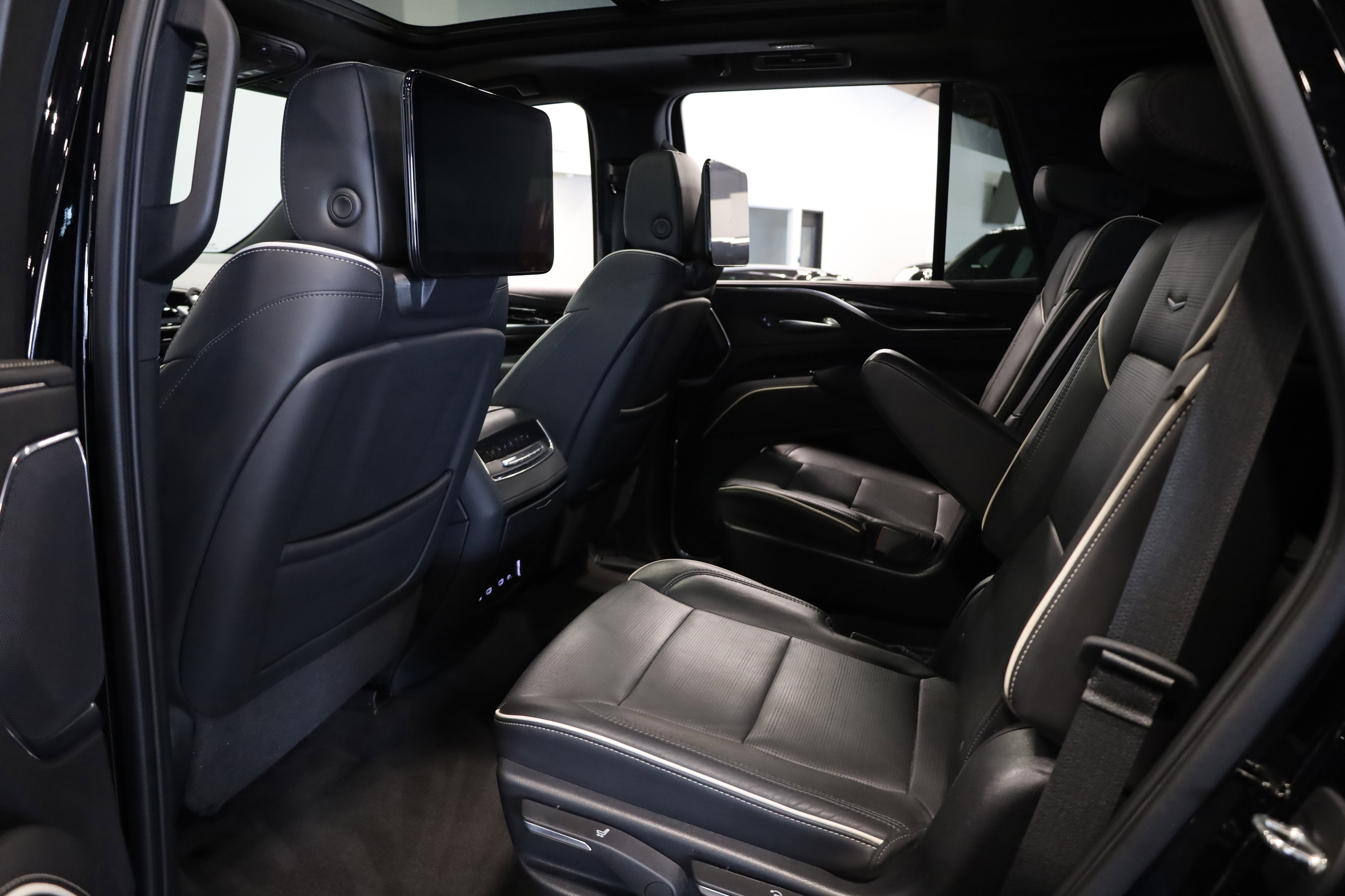 2022 Cadillac Escalade Sport