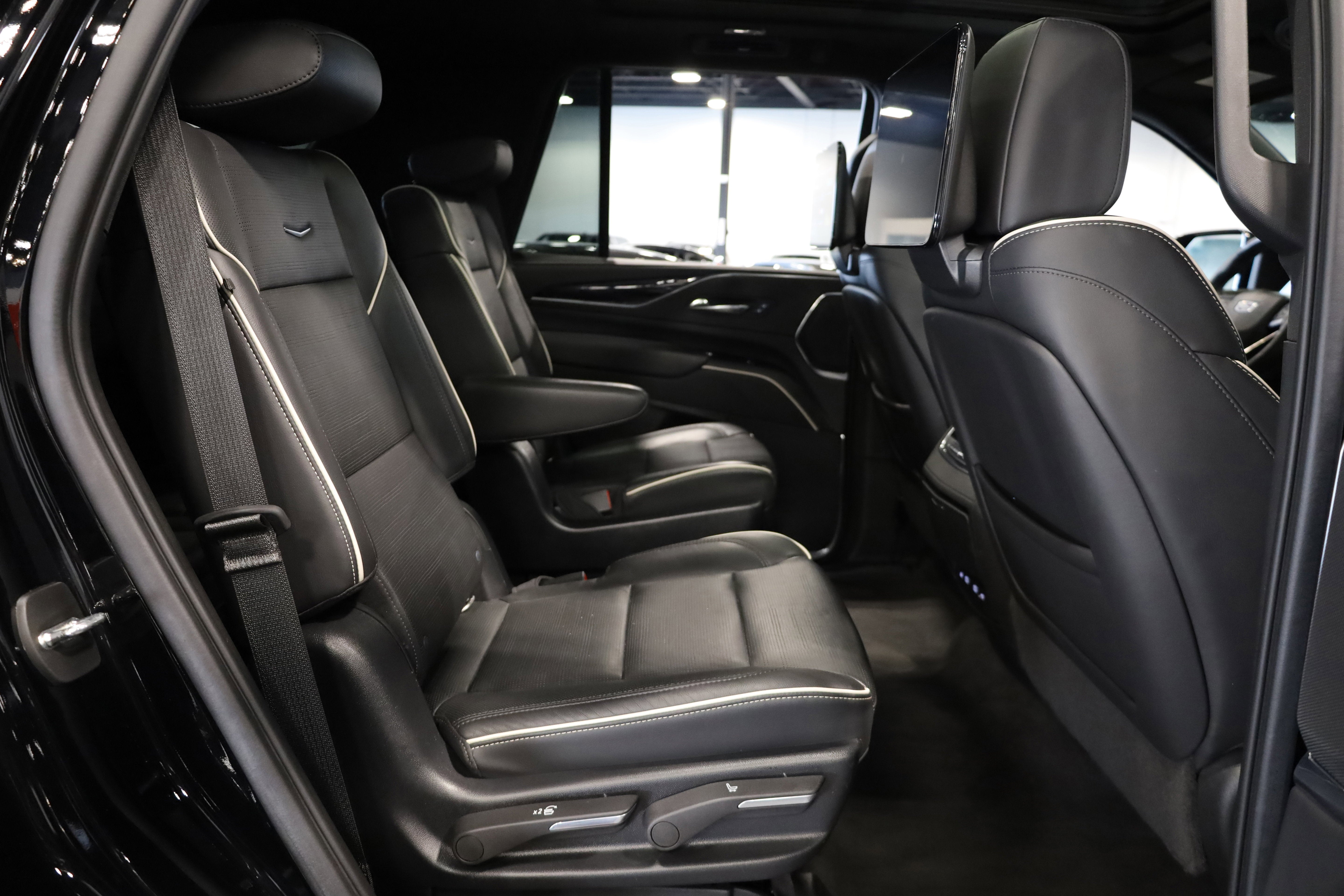 2022 Cadillac Escalade Sport