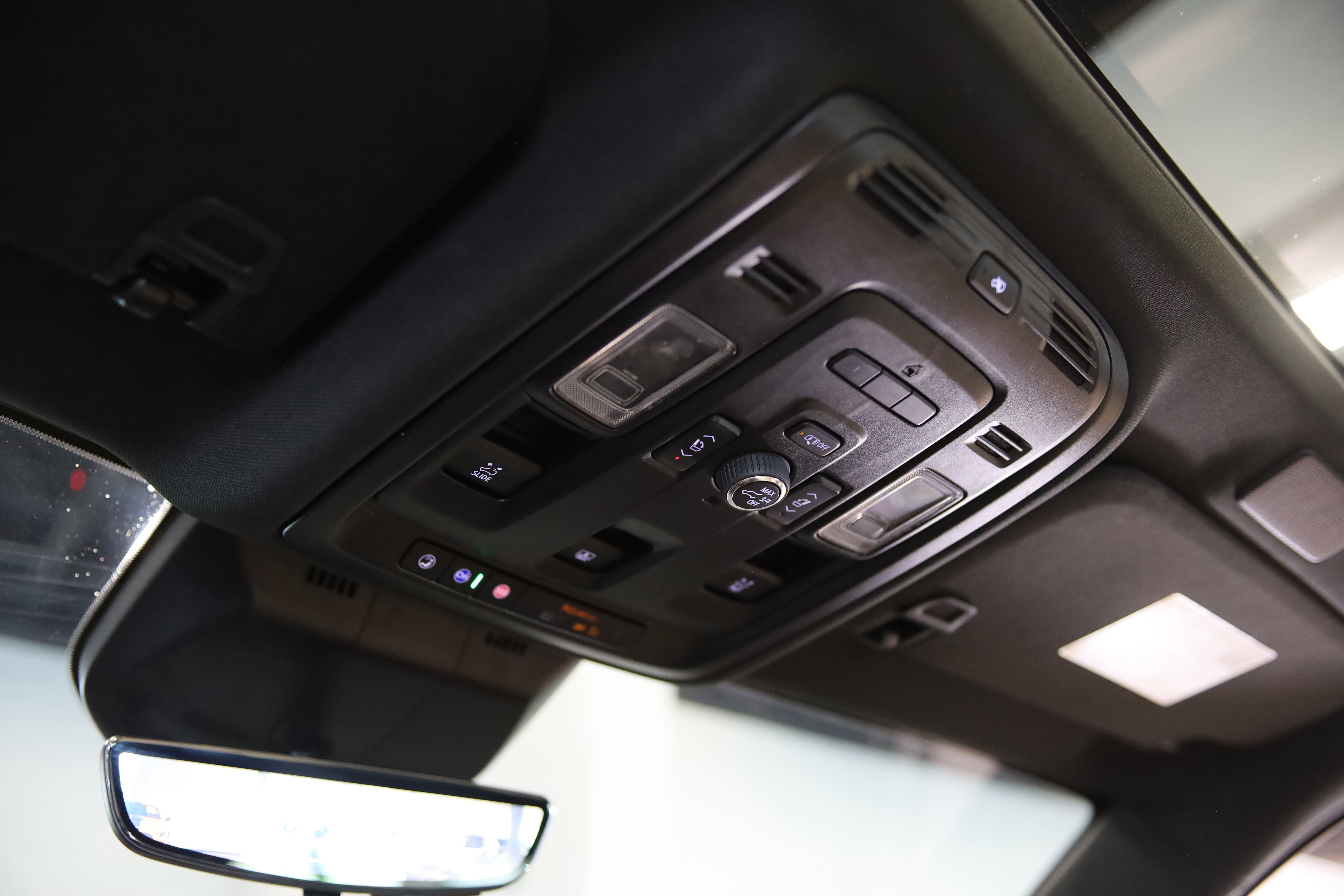 2022 Cadillac Escalade Sport