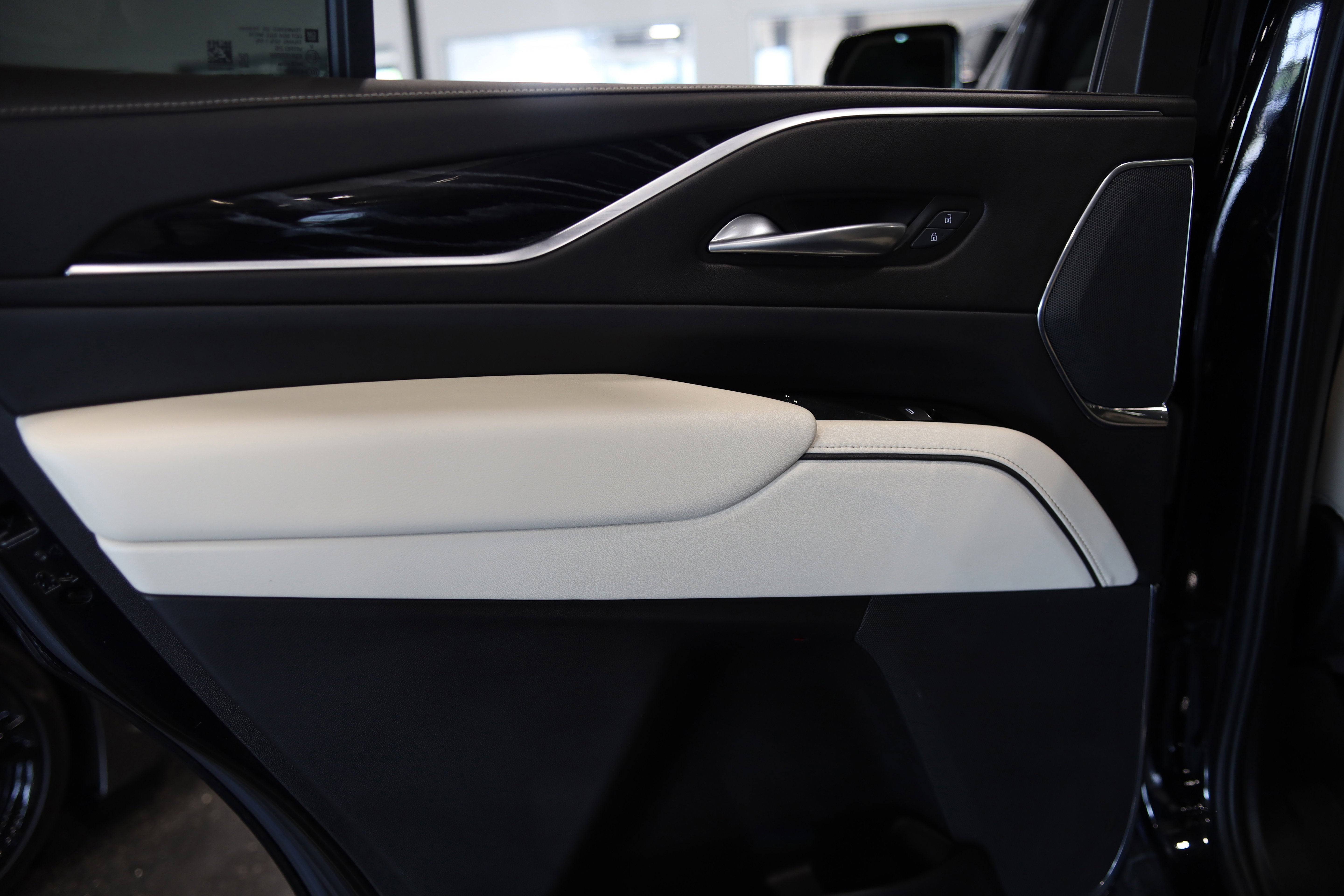 2022 Cadillac Escalade Sport