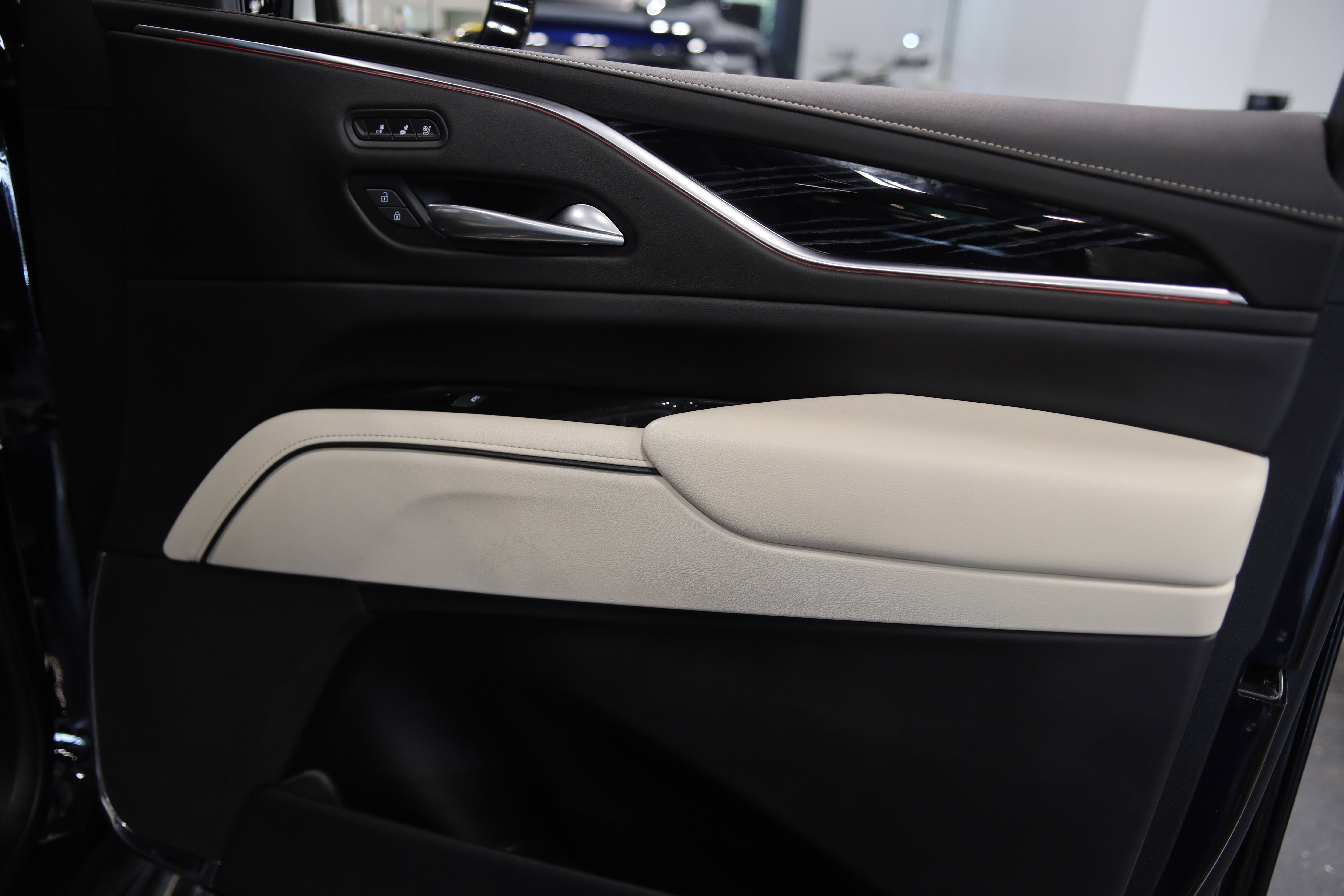 2022 Cadillac Escalade Sport