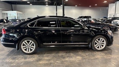 2016 Volkswagen Passat 3.6L V6 SEL Premium