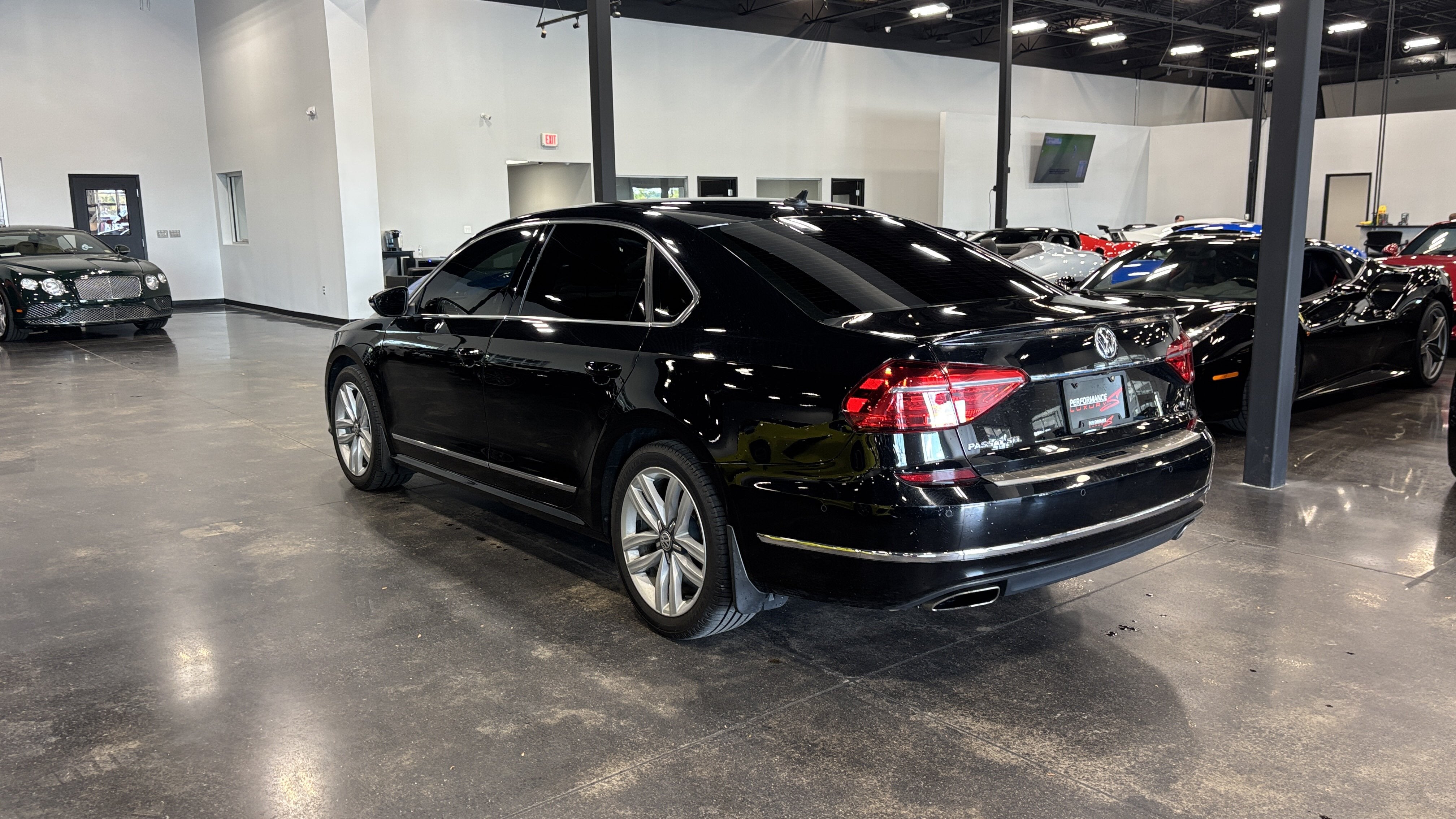 2016 Volkswagen Passat 3.6L V6 SEL Premium