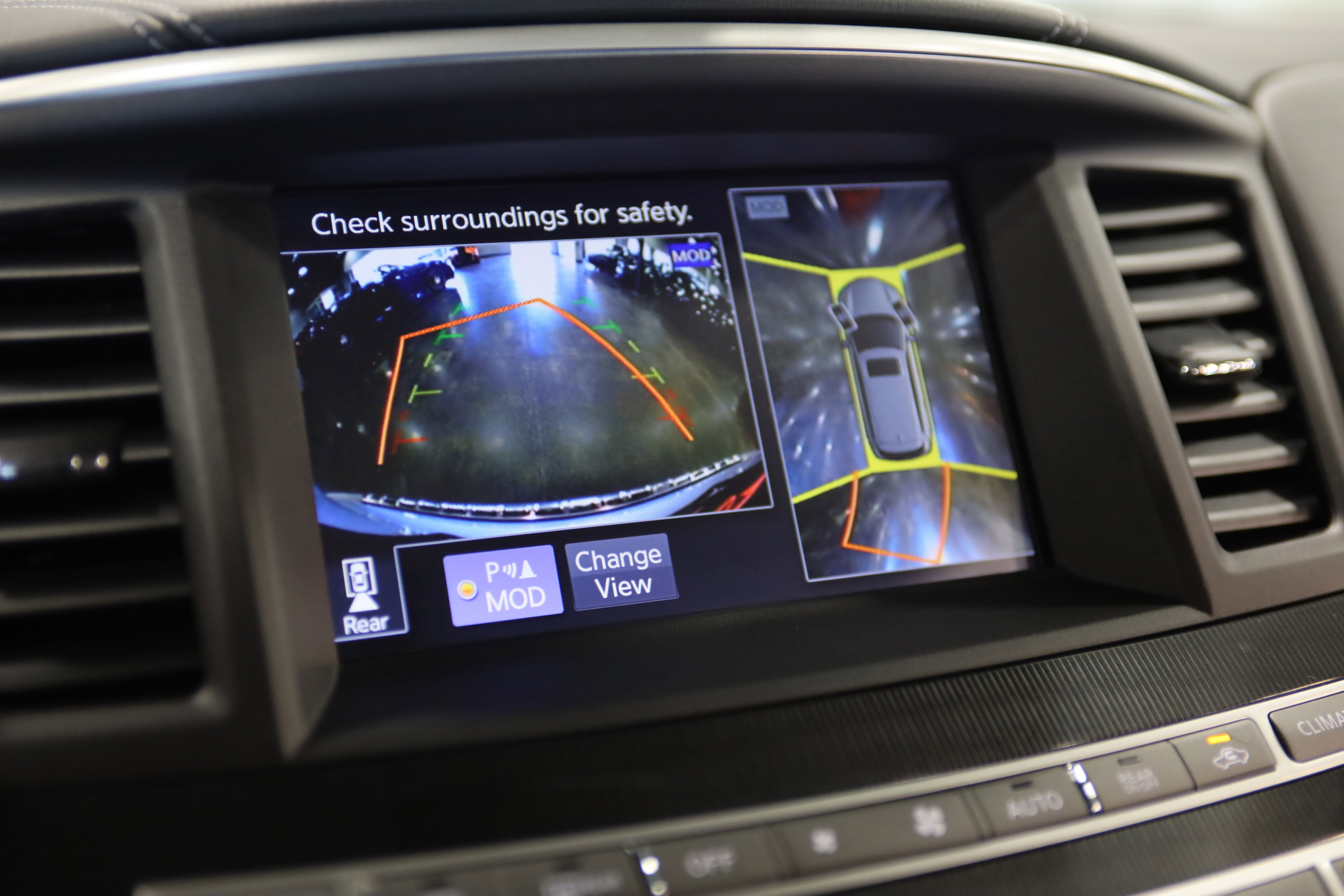 2017 INFINITI QX60 Base