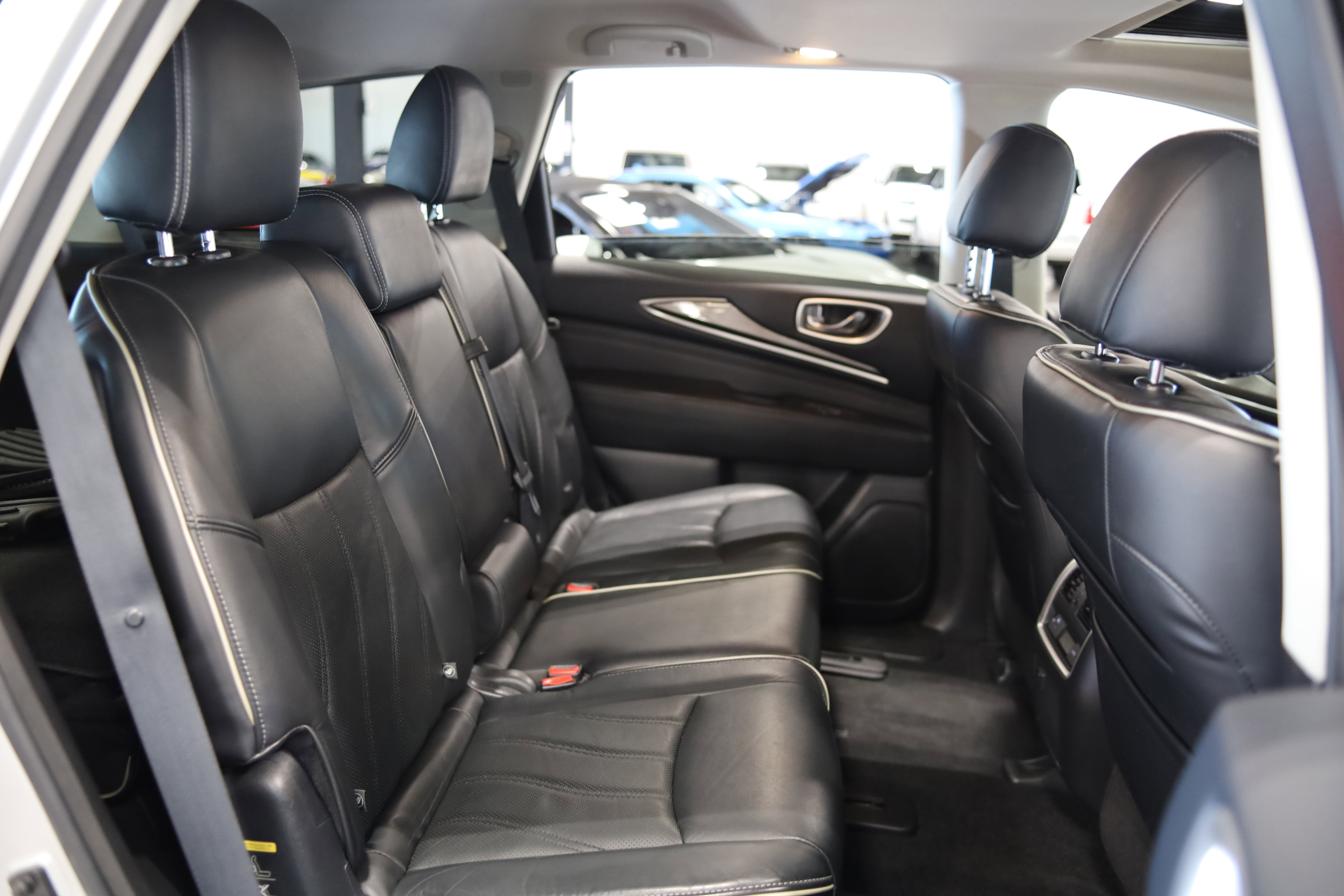 2017 INFINITI QX60 Base