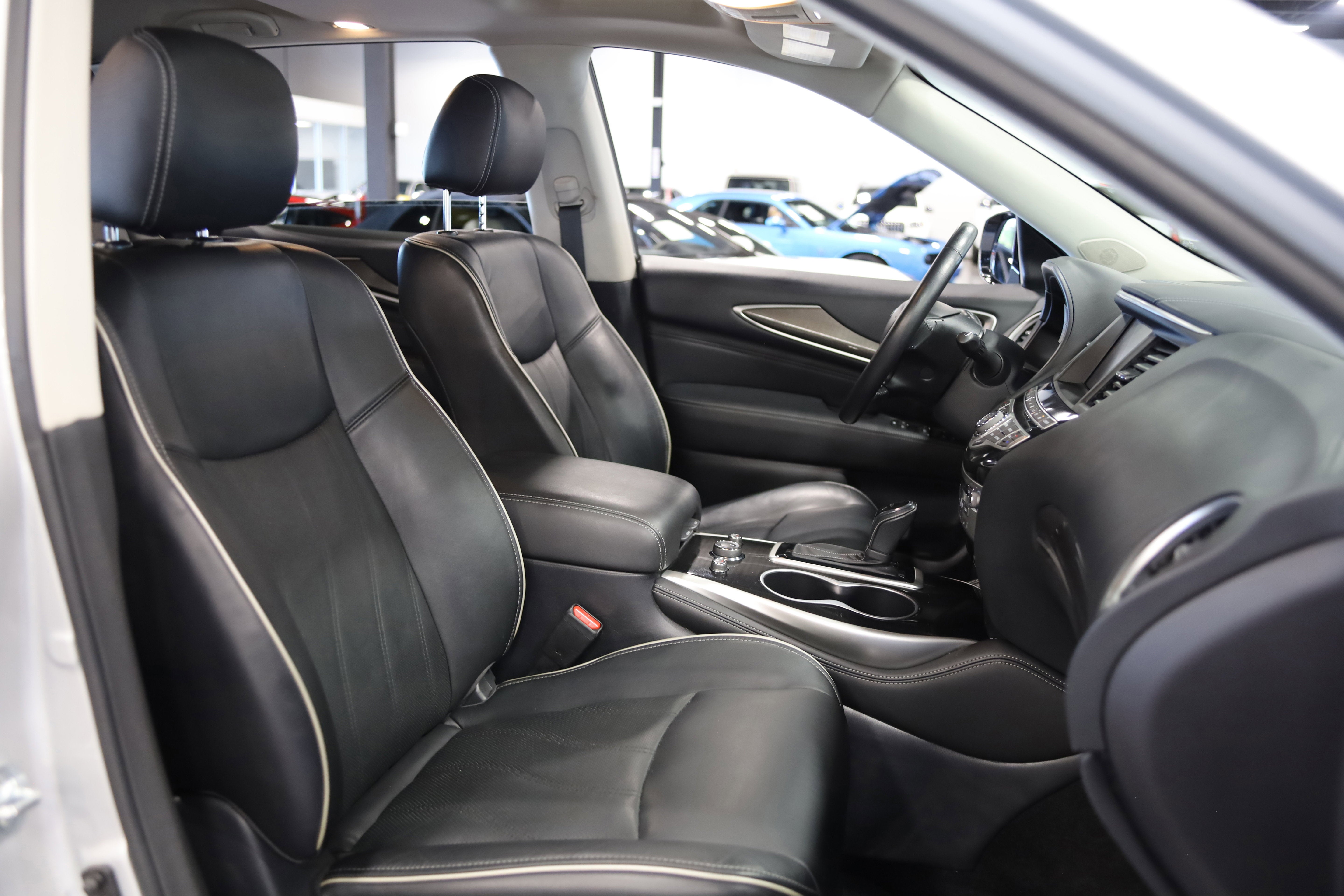 2017 INFINITI QX60 Base