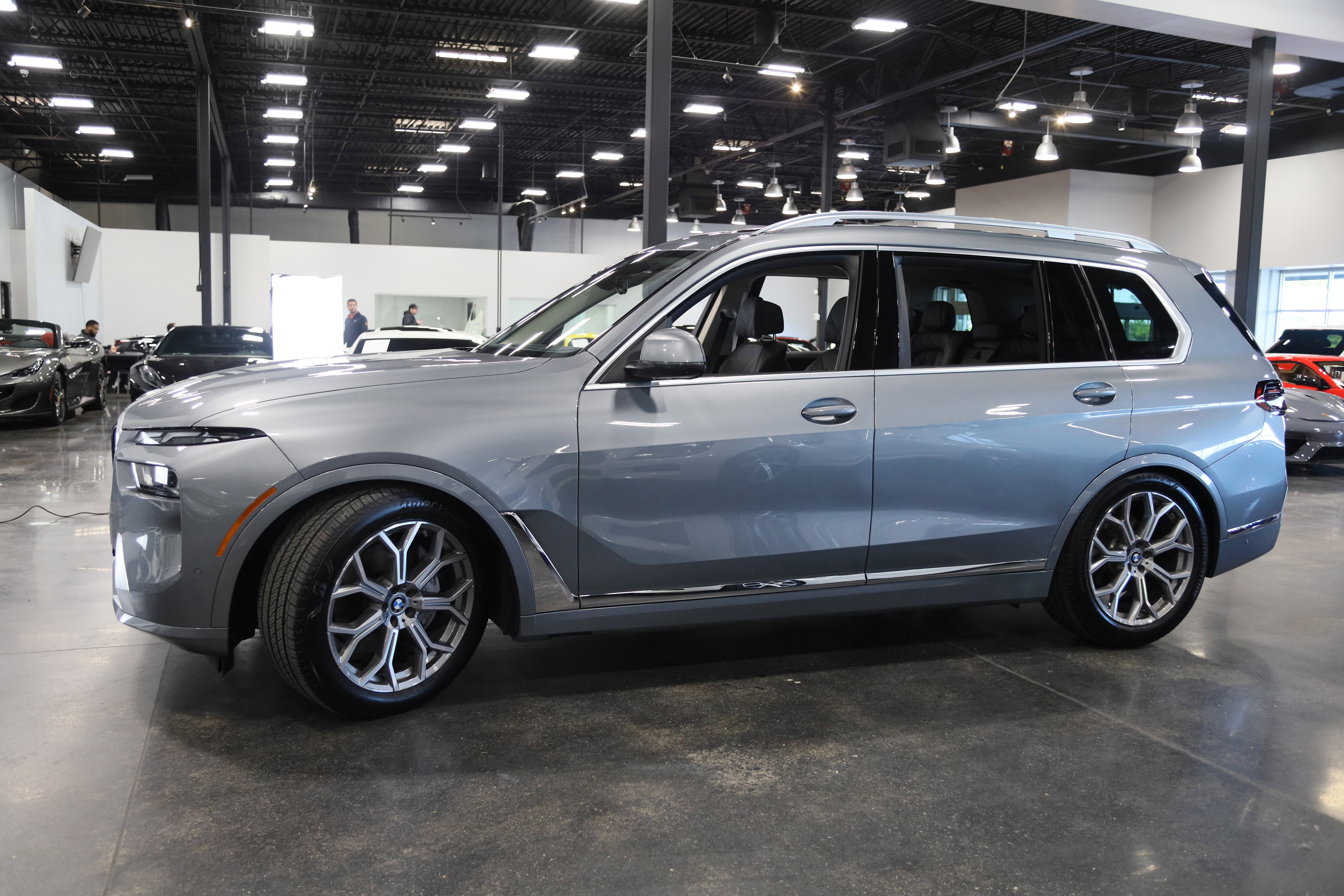 2025 BMW X7 xDrive40i