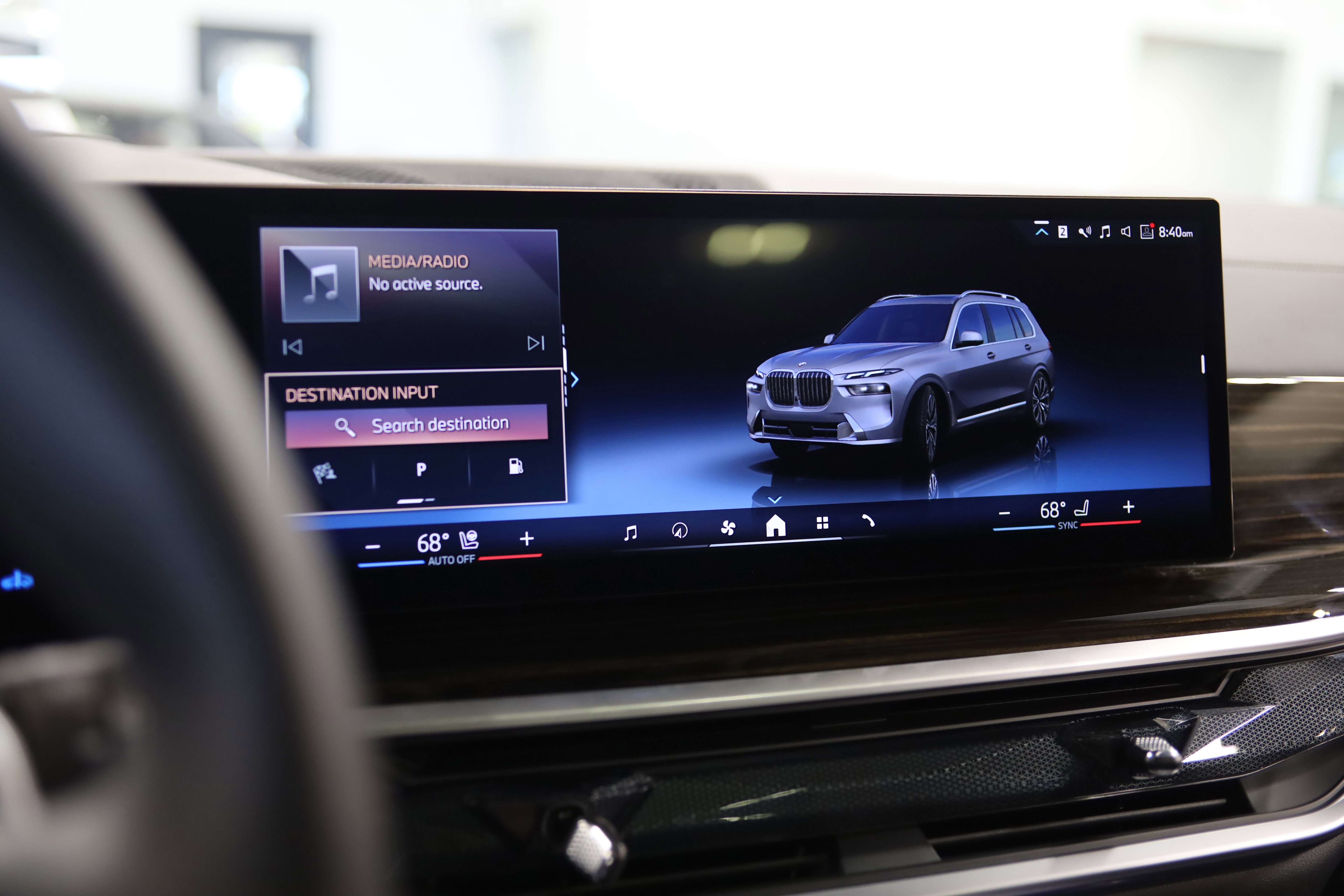 2025 BMW X7 xDrive40i