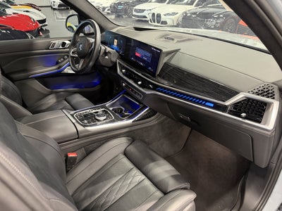 2024 BMW X7 M60i