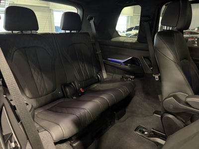 2024 BMW X7 M60i