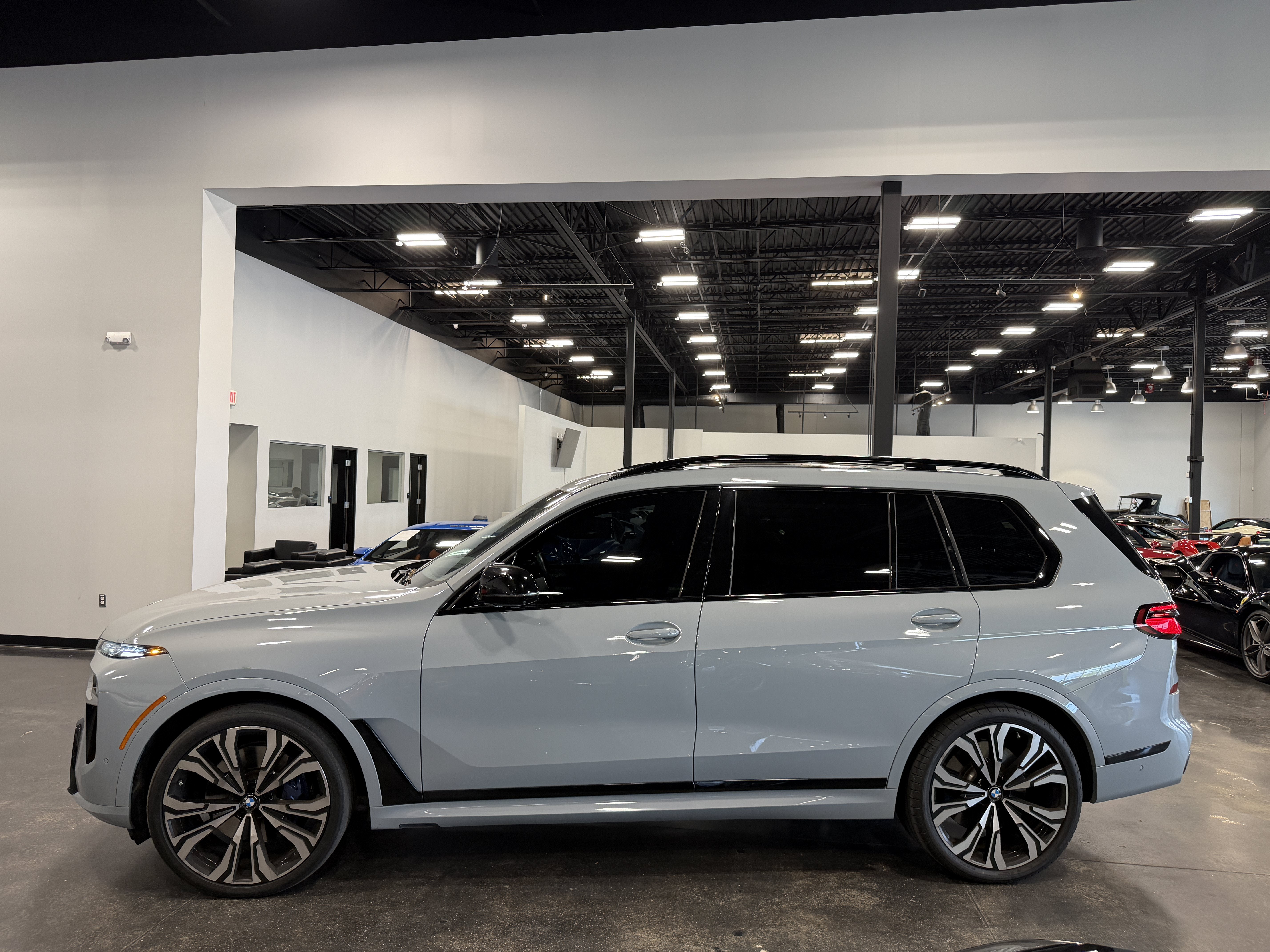 2024 BMW X7 M60i