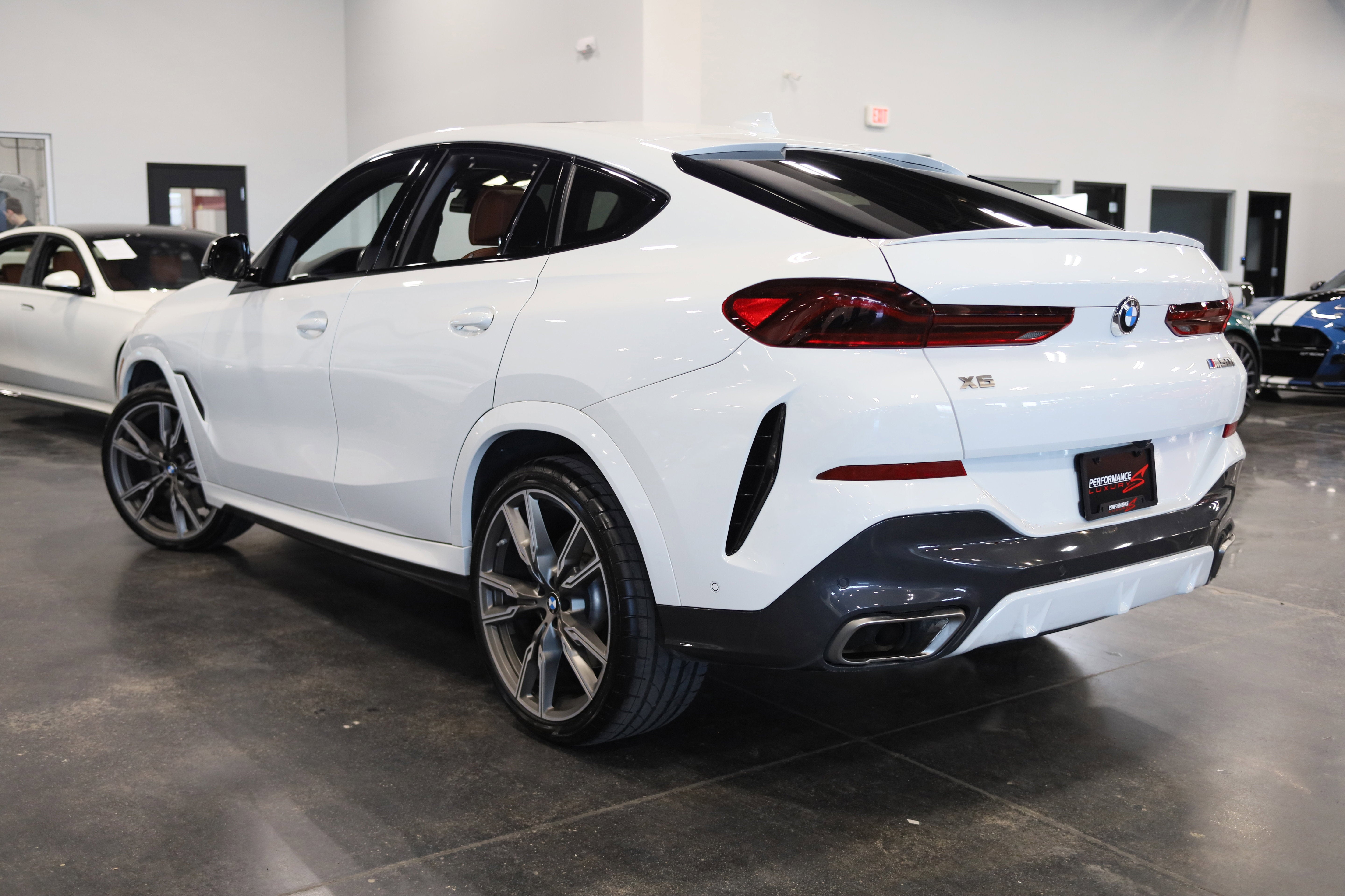 2022 BMW X6 M50i