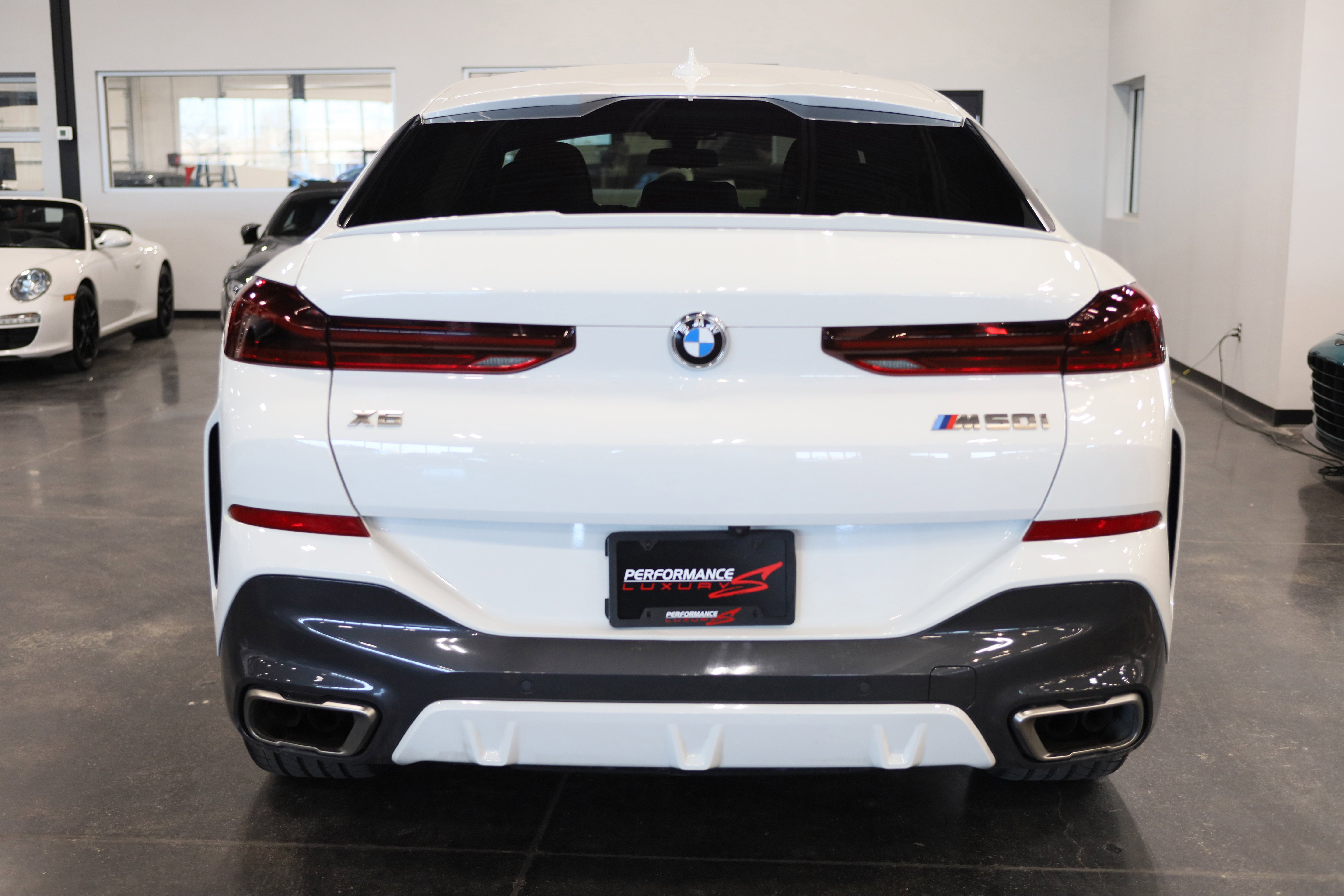 2022 BMW X6 M50i