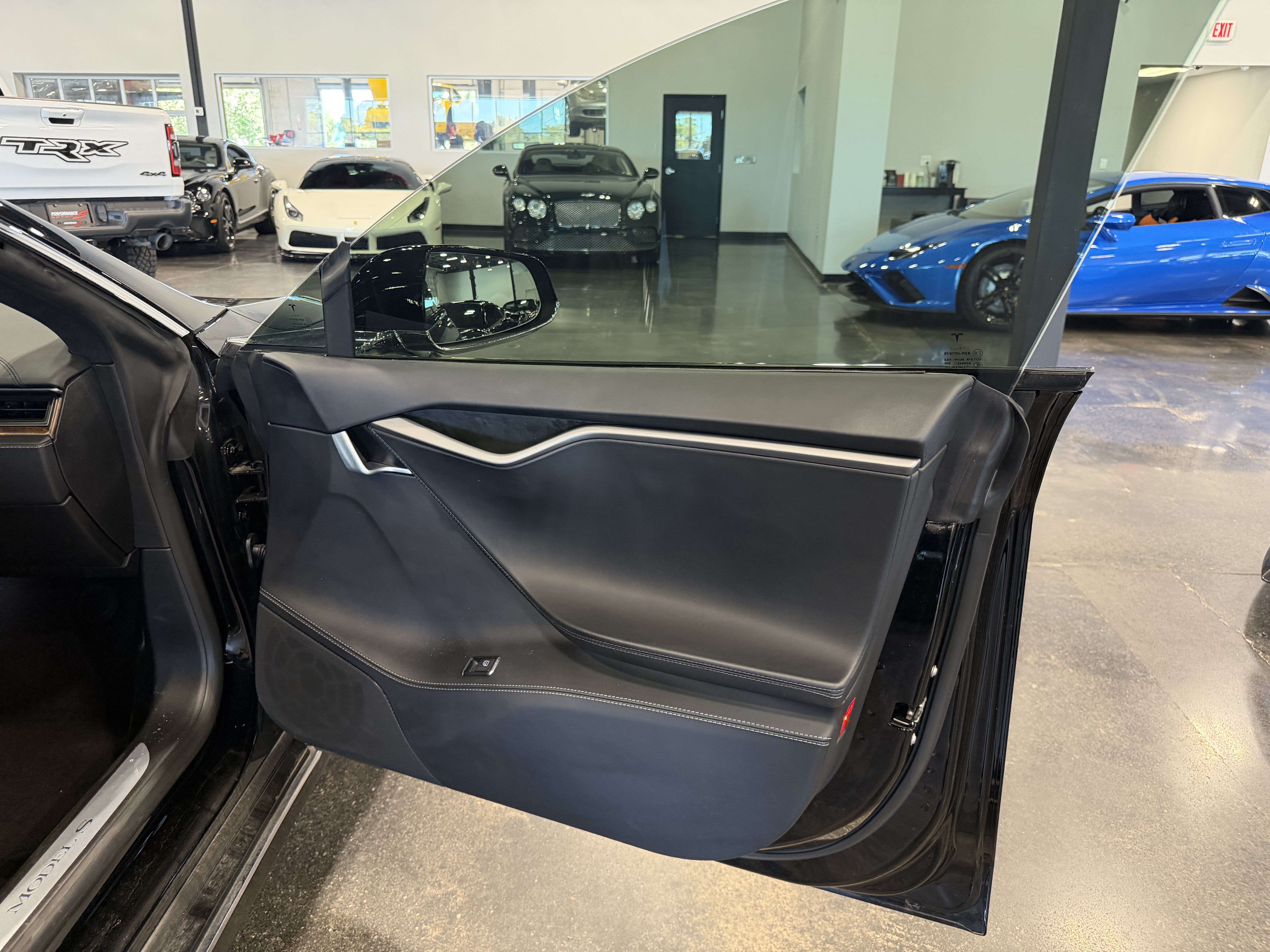 2020 Tesla Model S Performance