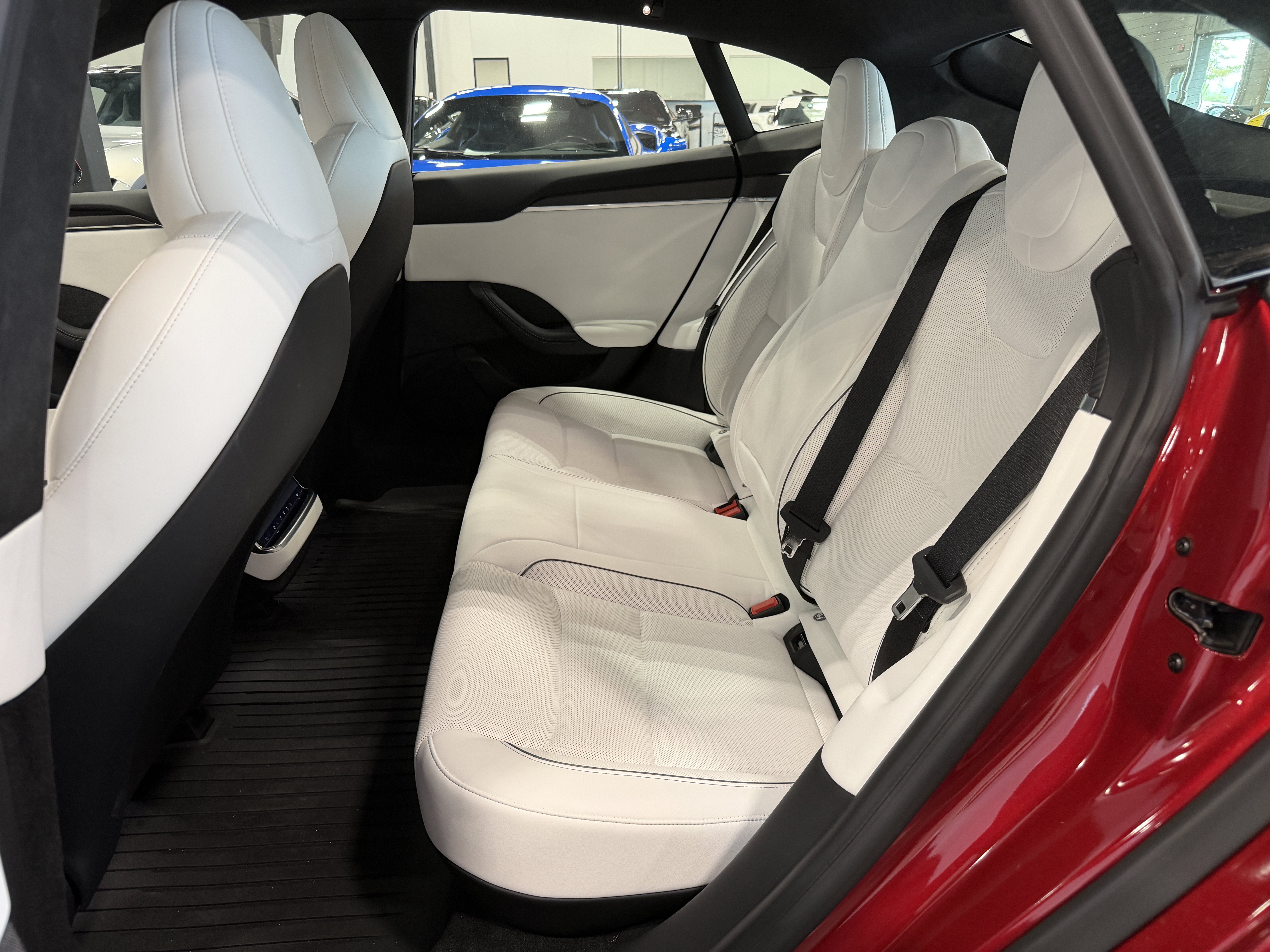 2023 Tesla Model S Plaid
