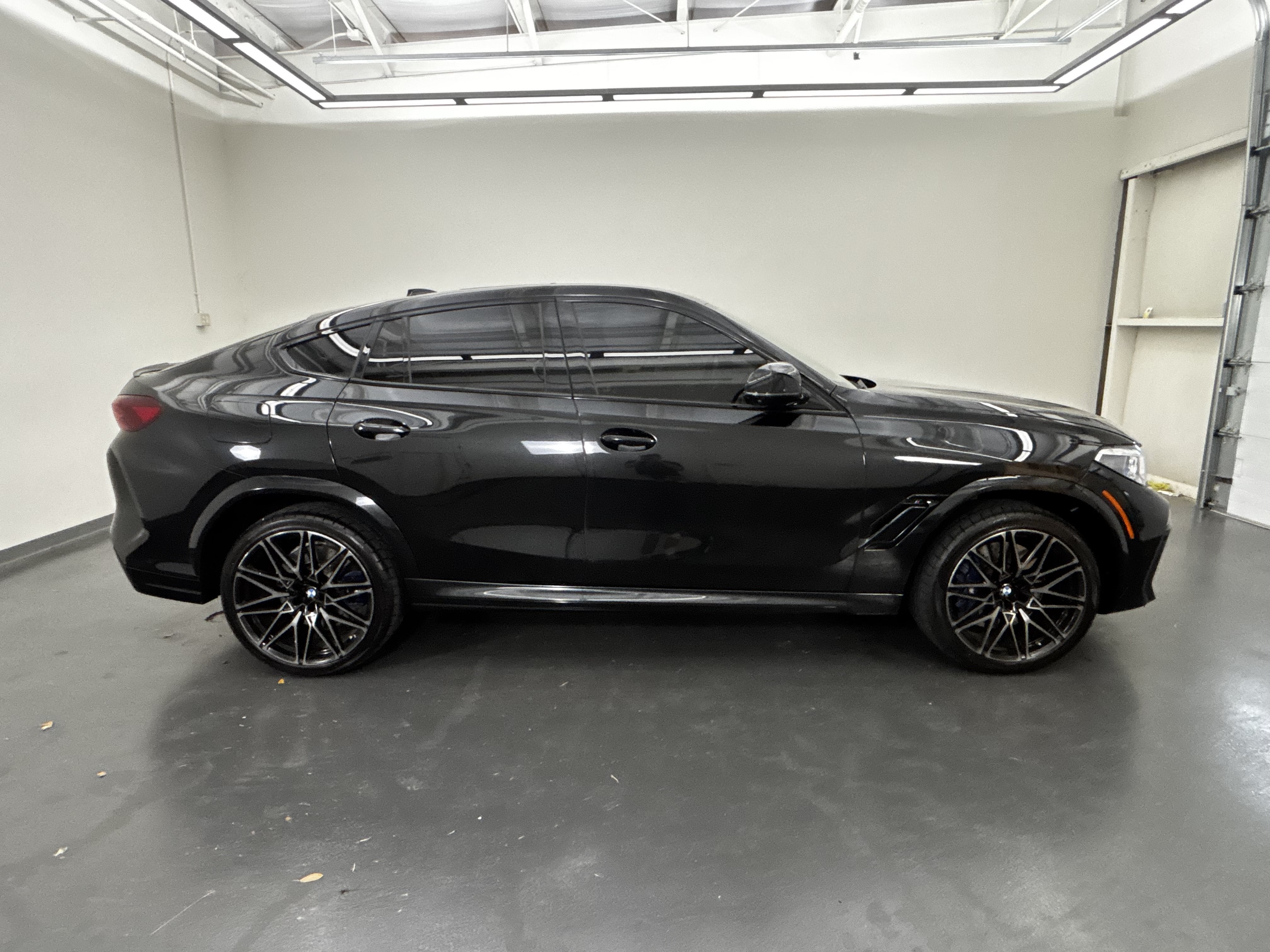 2021 BMW X6 M Base