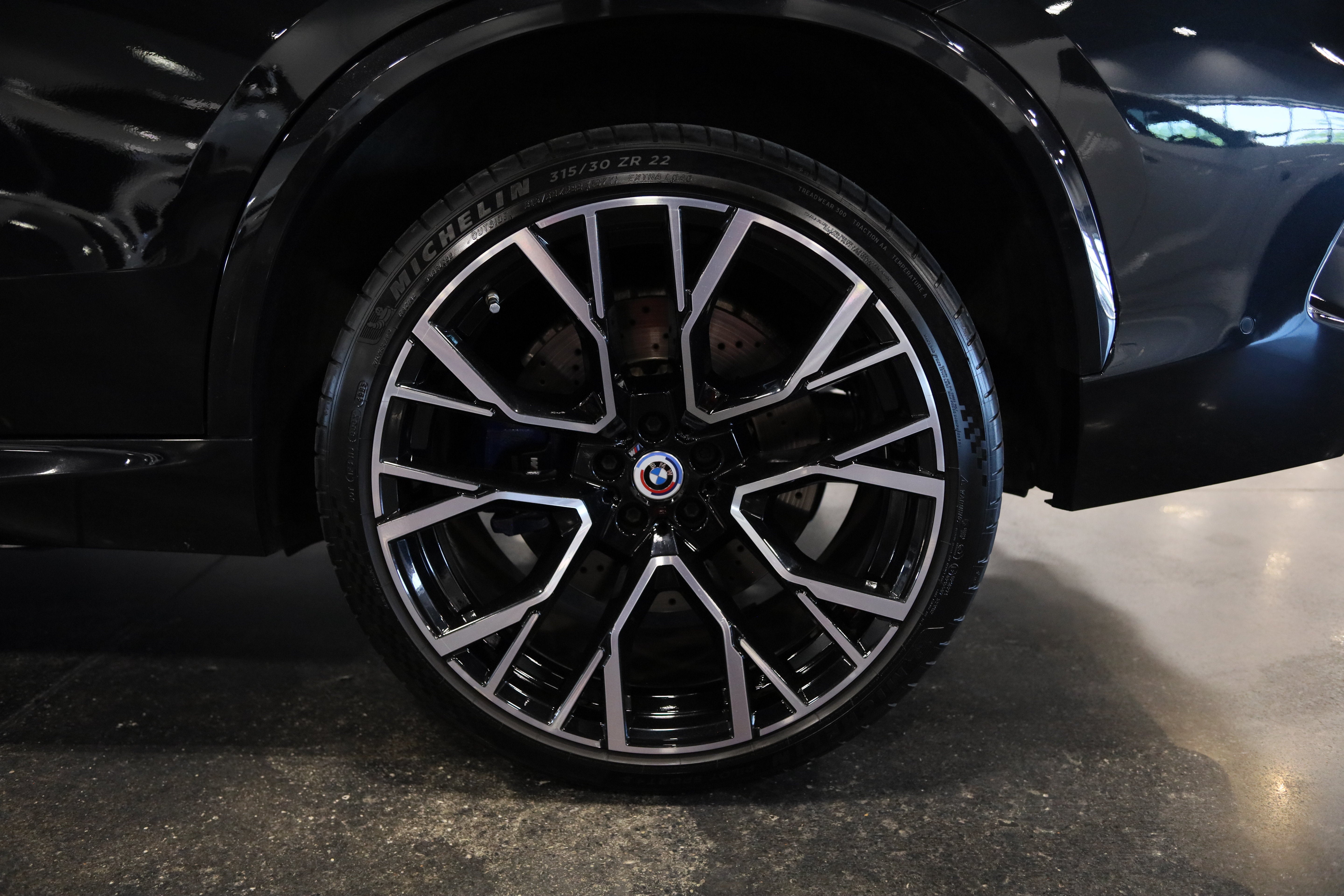 2022 BMW X5 M Base