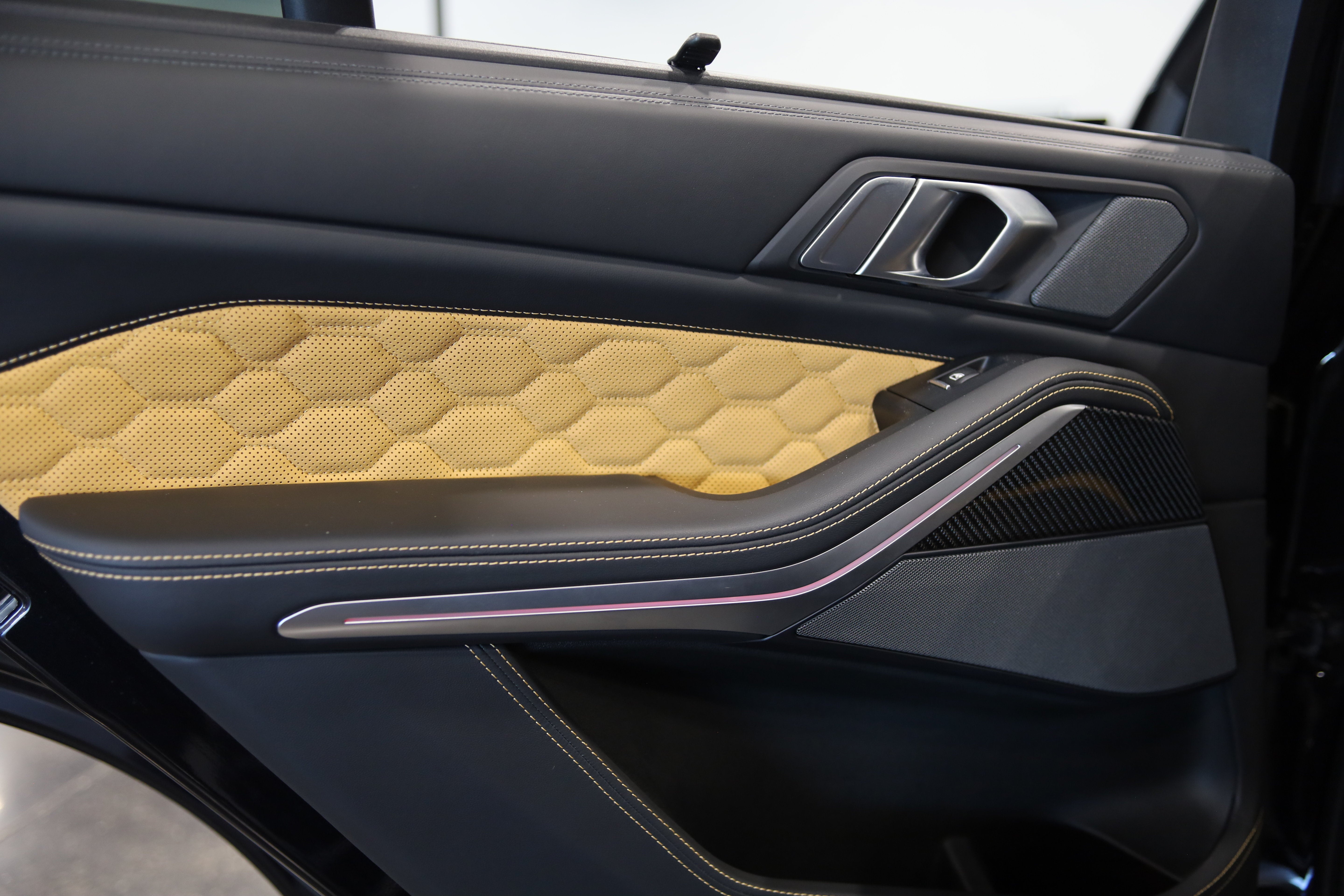 2022 BMW X5 M Base