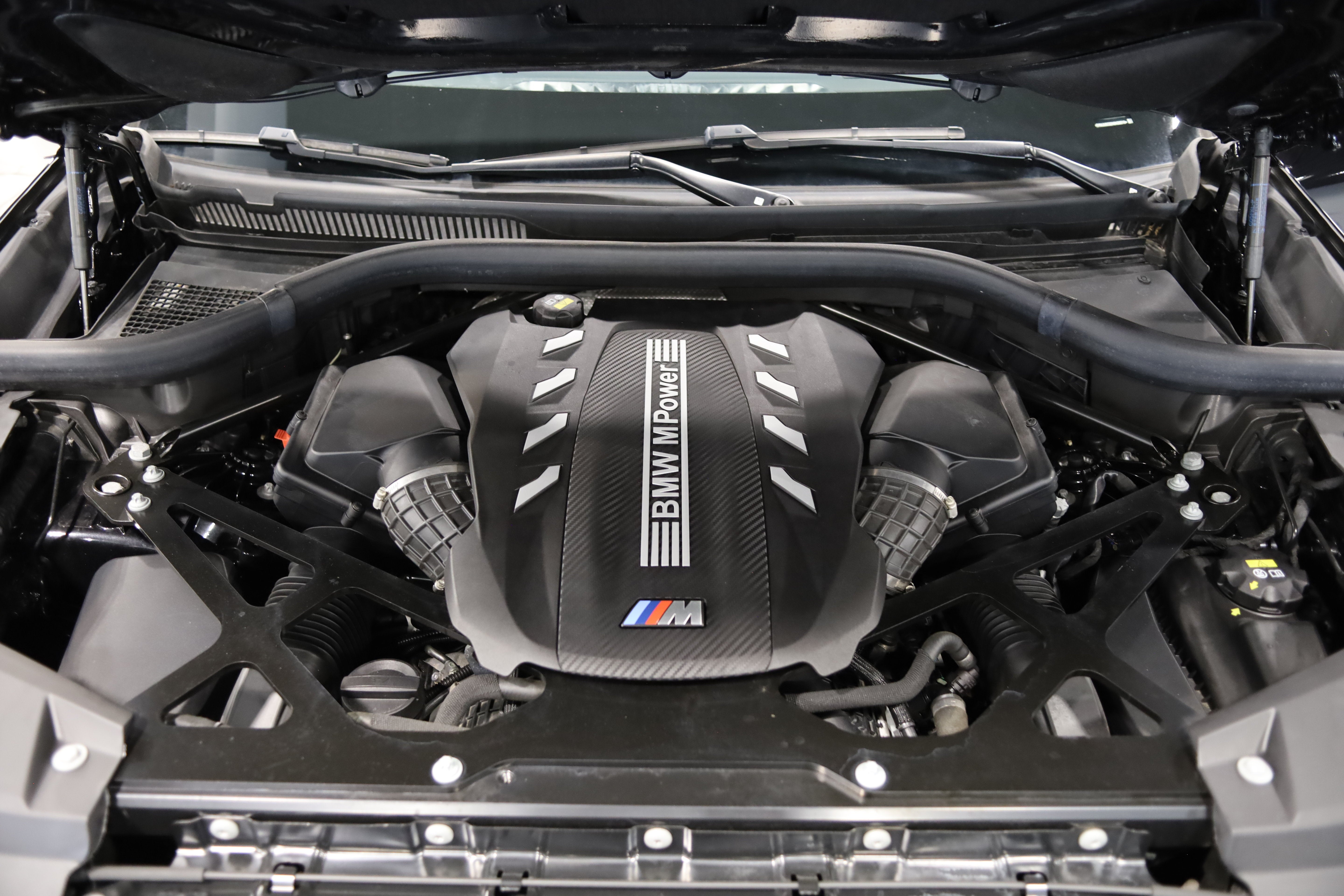 2022 BMW X5 M Base