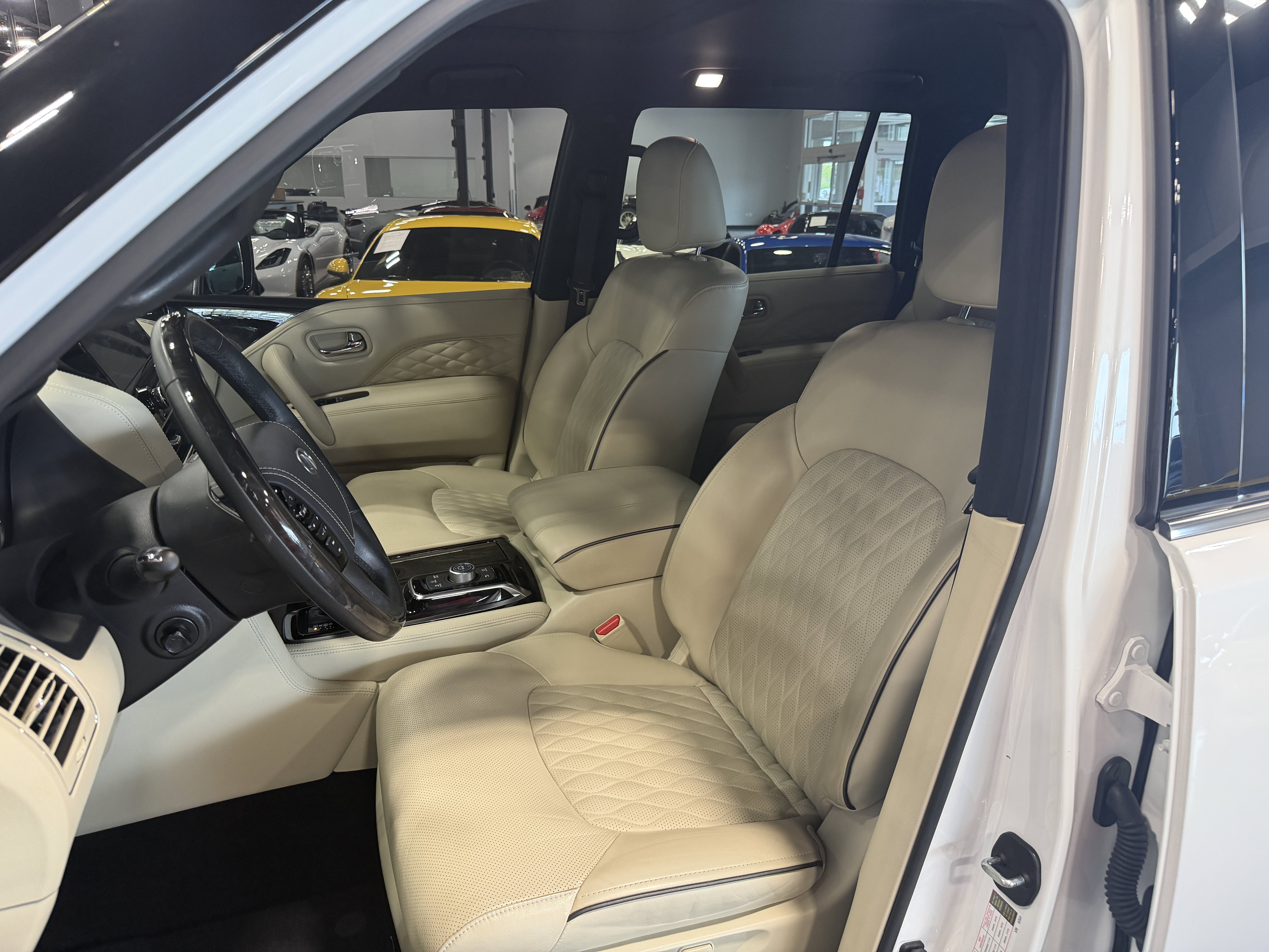 2024 INFINITI QX80 SENSORY