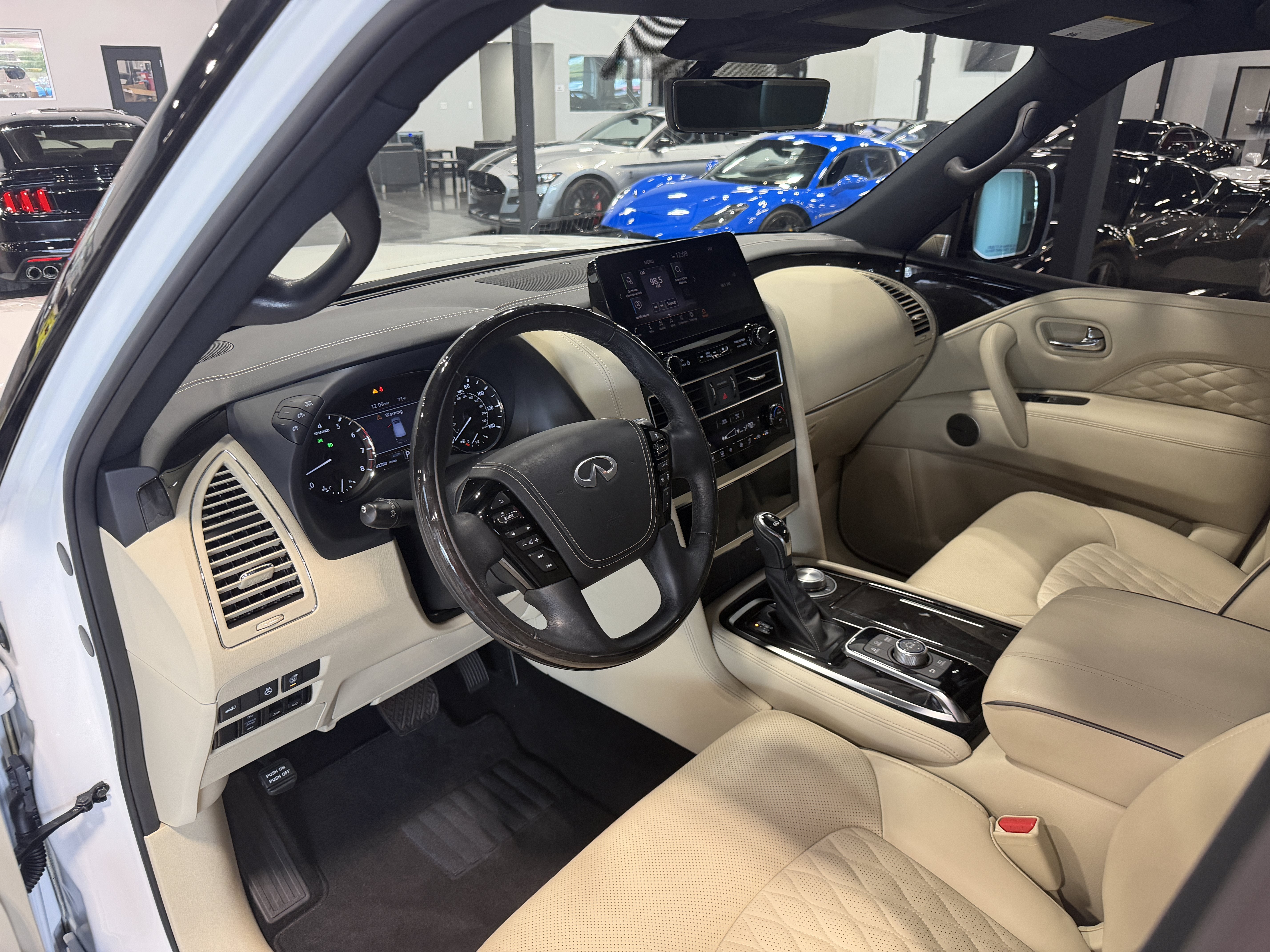2024 INFINITI QX80 SENSORY
