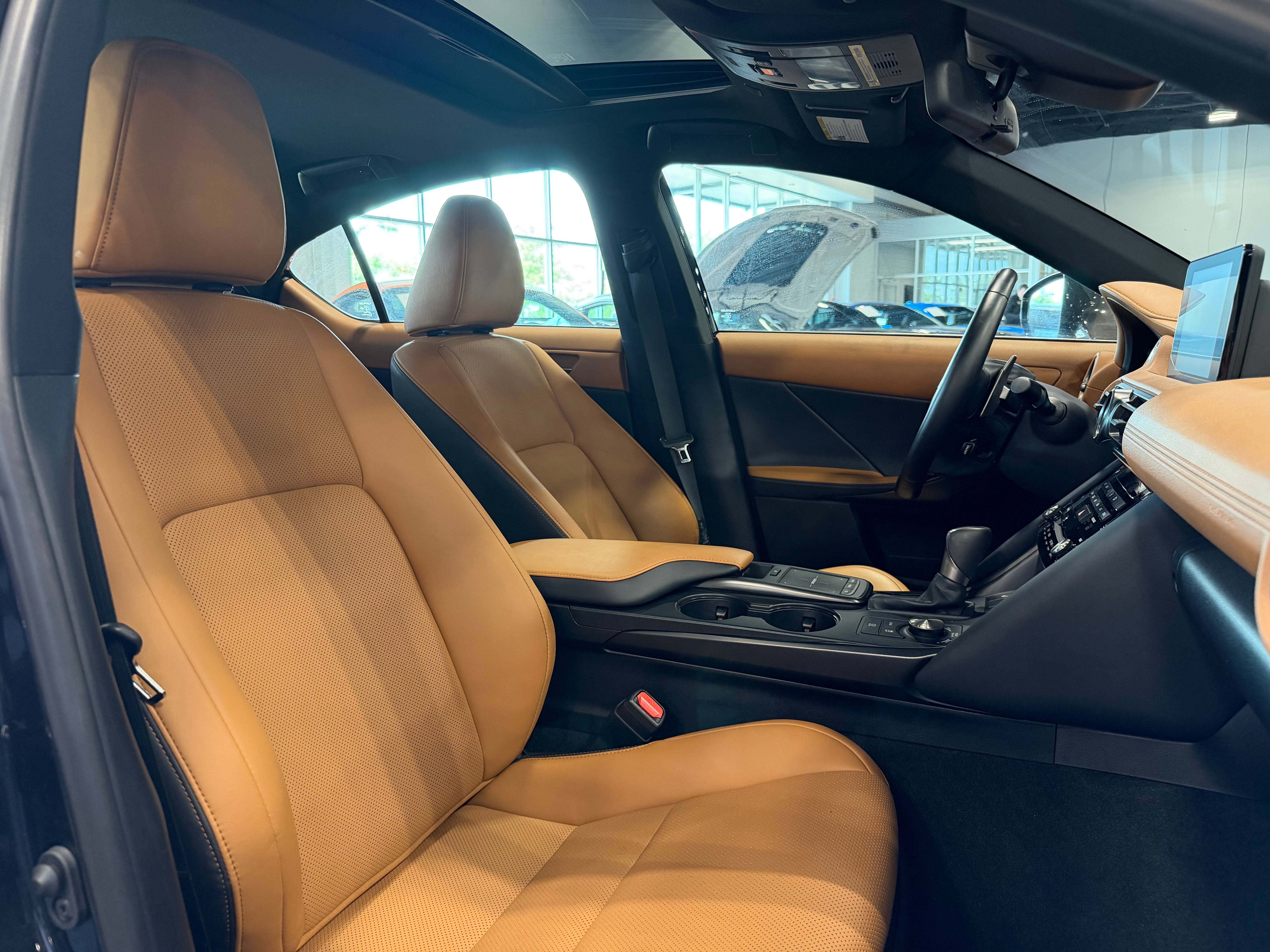 2025 Lexus IS IS 350 F SPORT Design