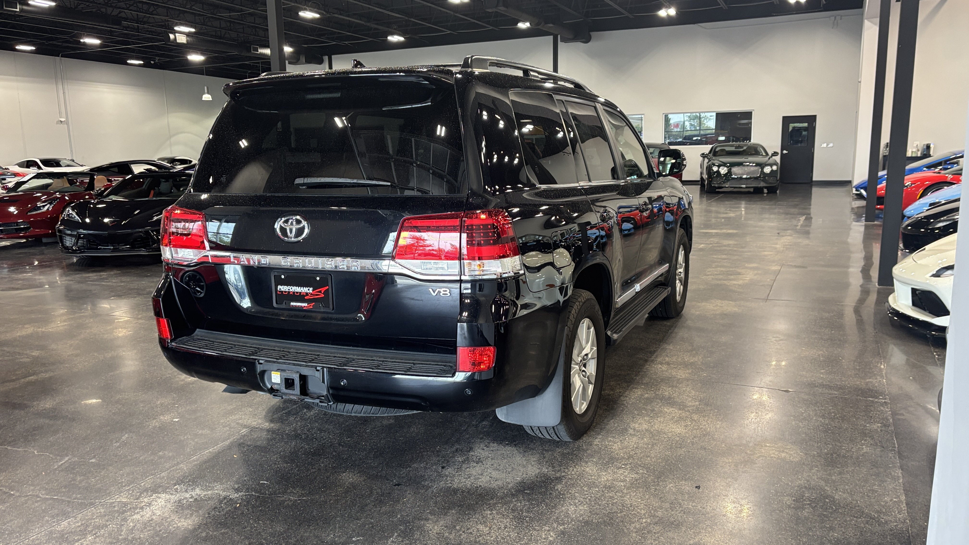 2018 Toyota Land Cruiser Base