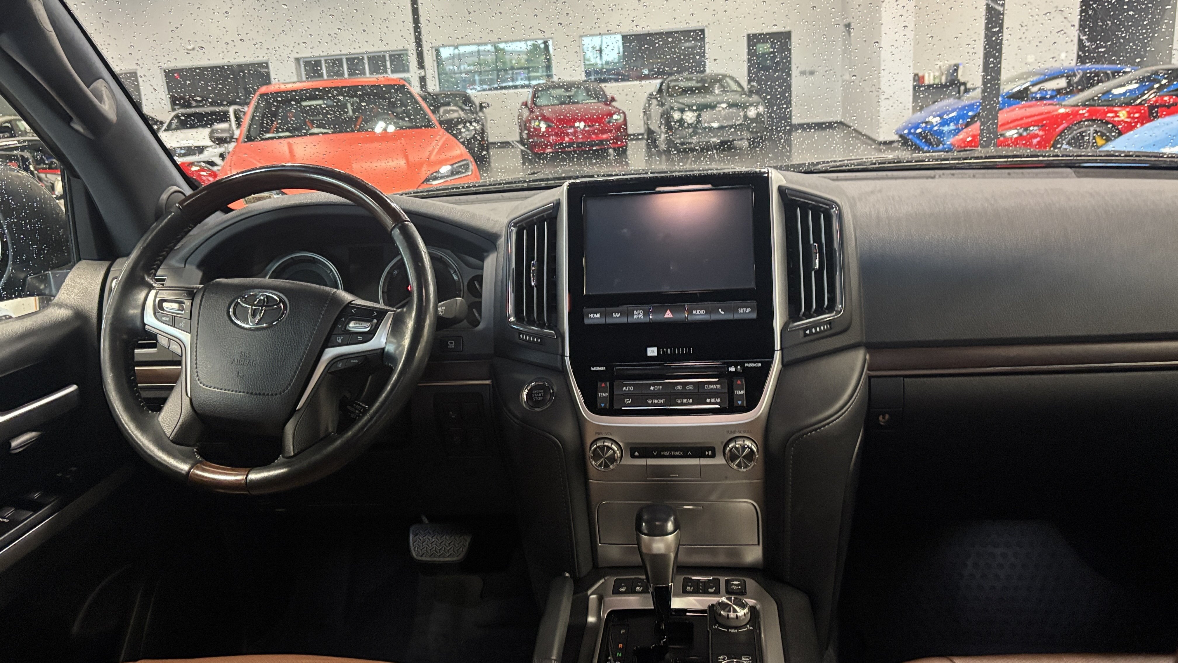 2018 Toyota Land Cruiser Base