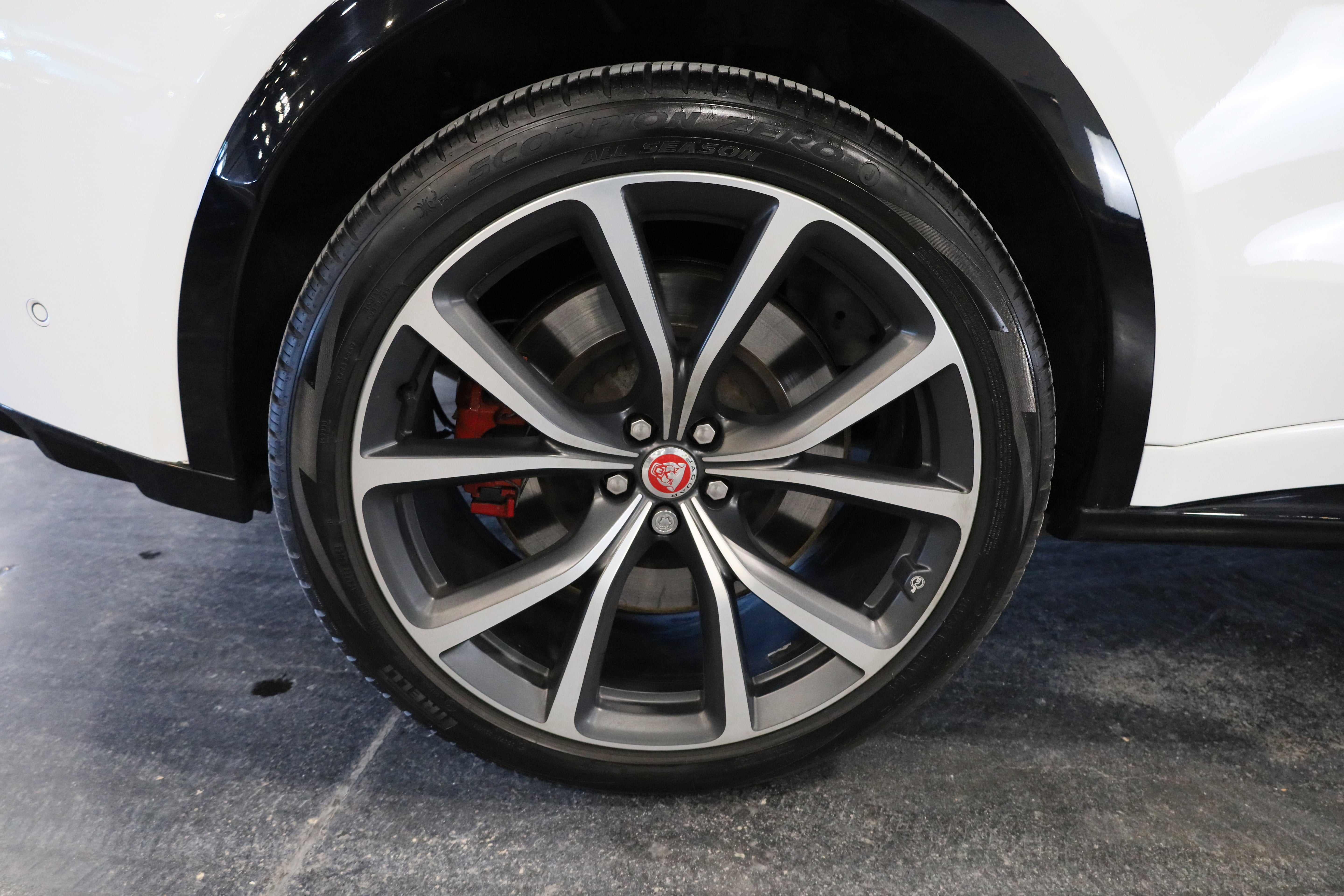 2023 Jaguar F-PACE SVR