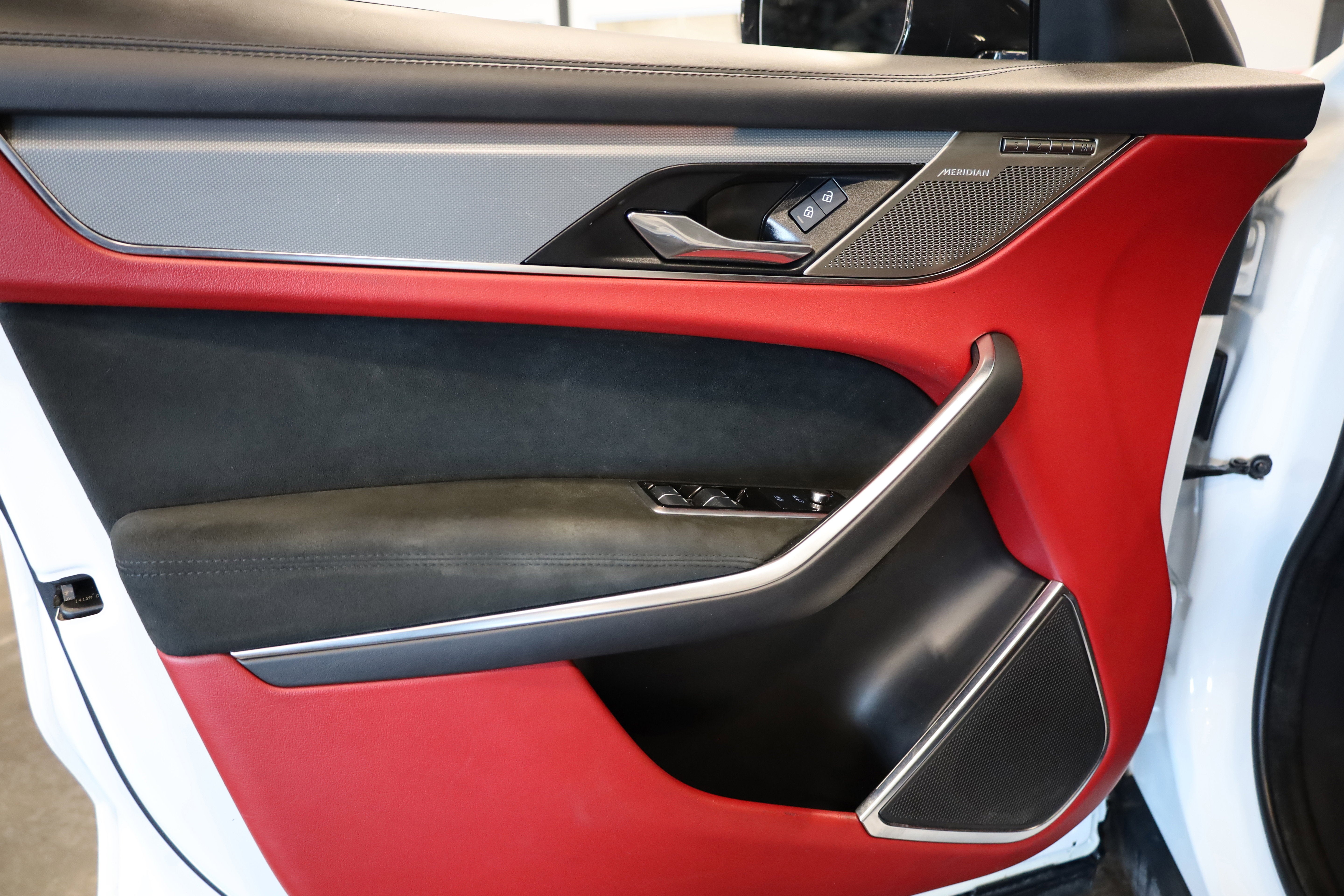 2023 Jaguar F-PACE SVR