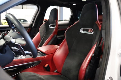 2023 Jaguar F-PACE SVR