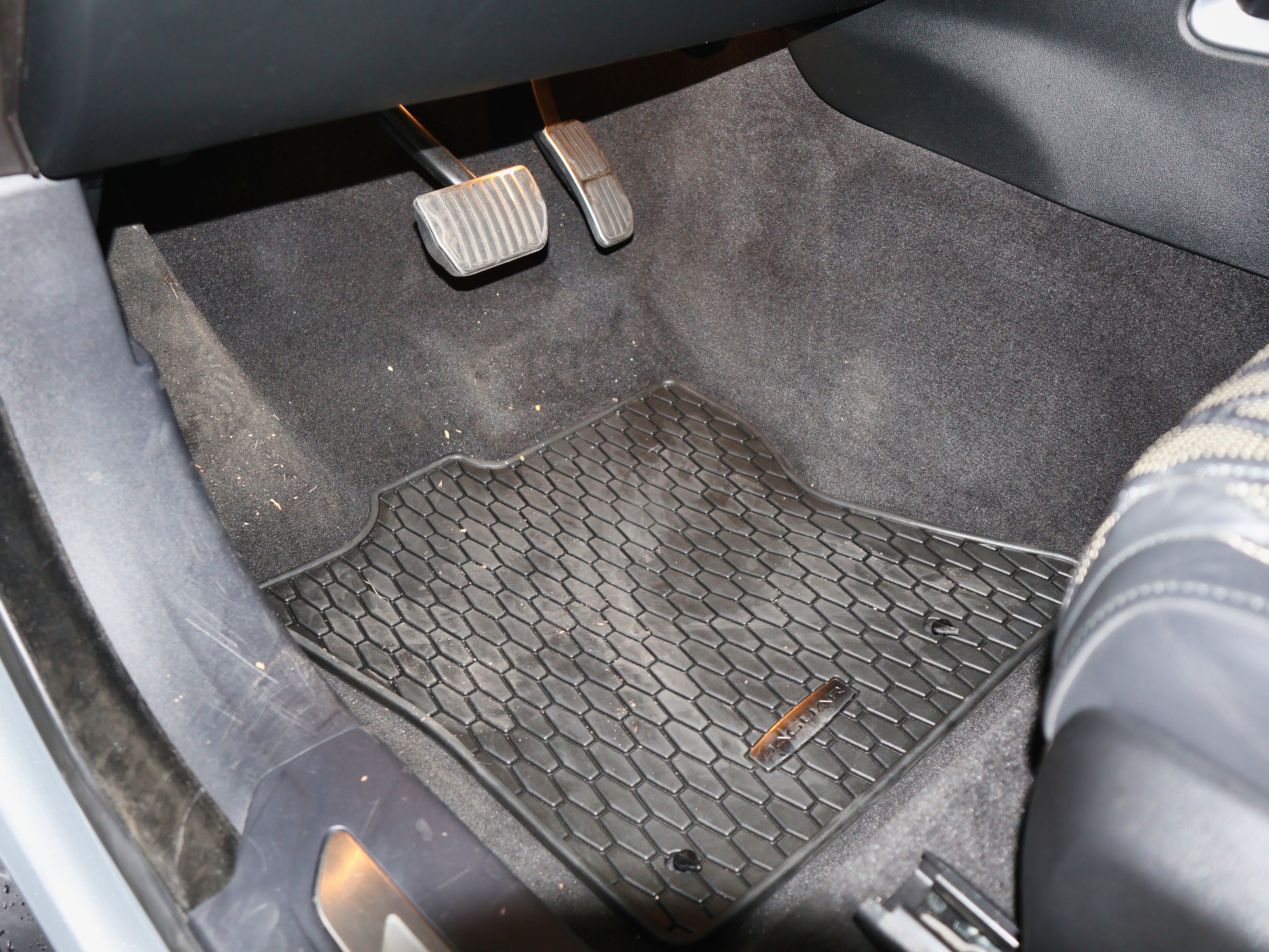 2020 Jaguar F-PACE SVR