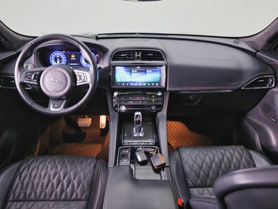 2020 Jaguar F-PACE SVR
