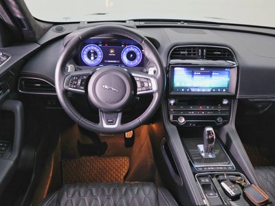 2020 Jaguar F-PACE SVR