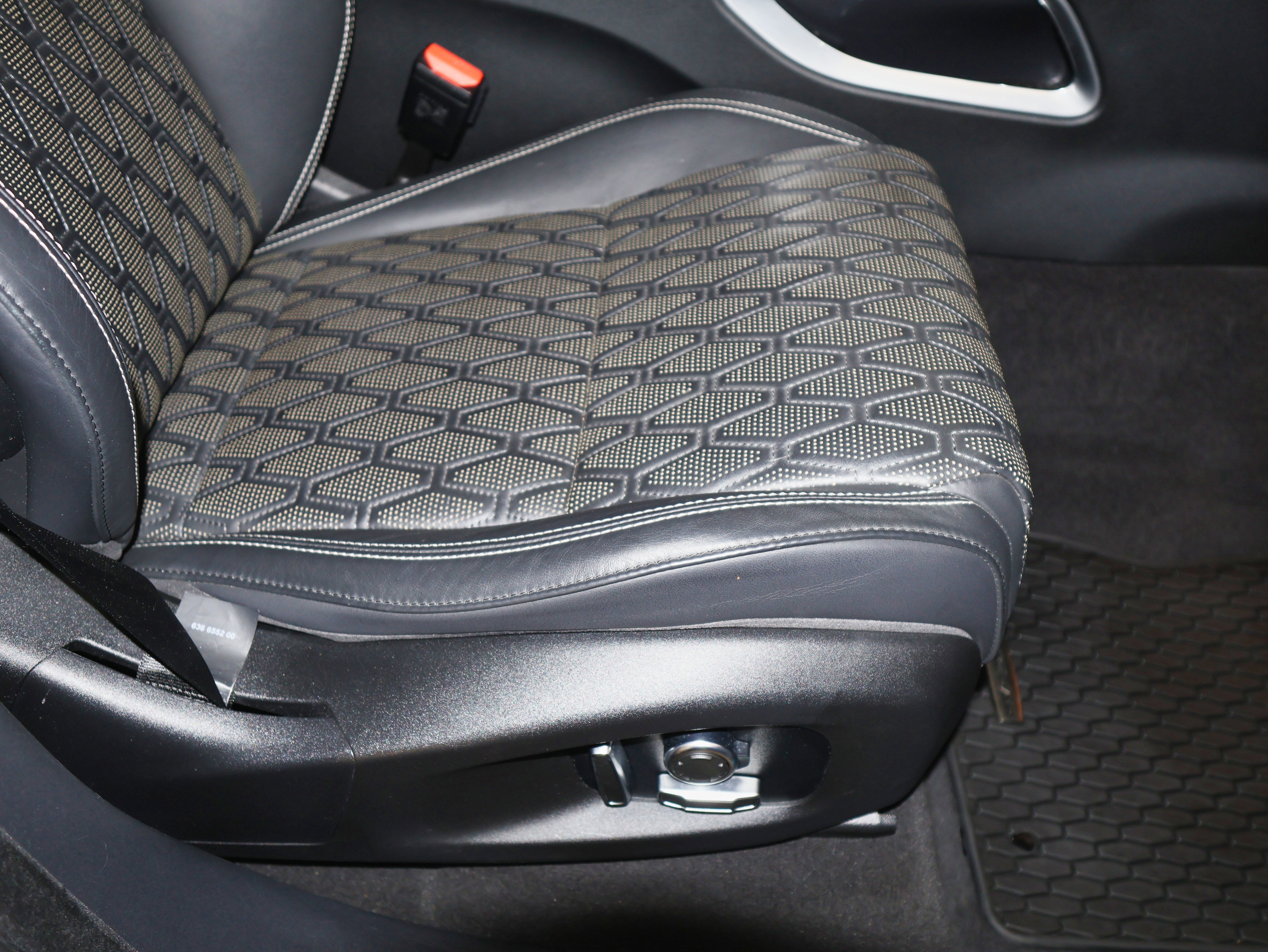 2020 Jaguar F-PACE SVR