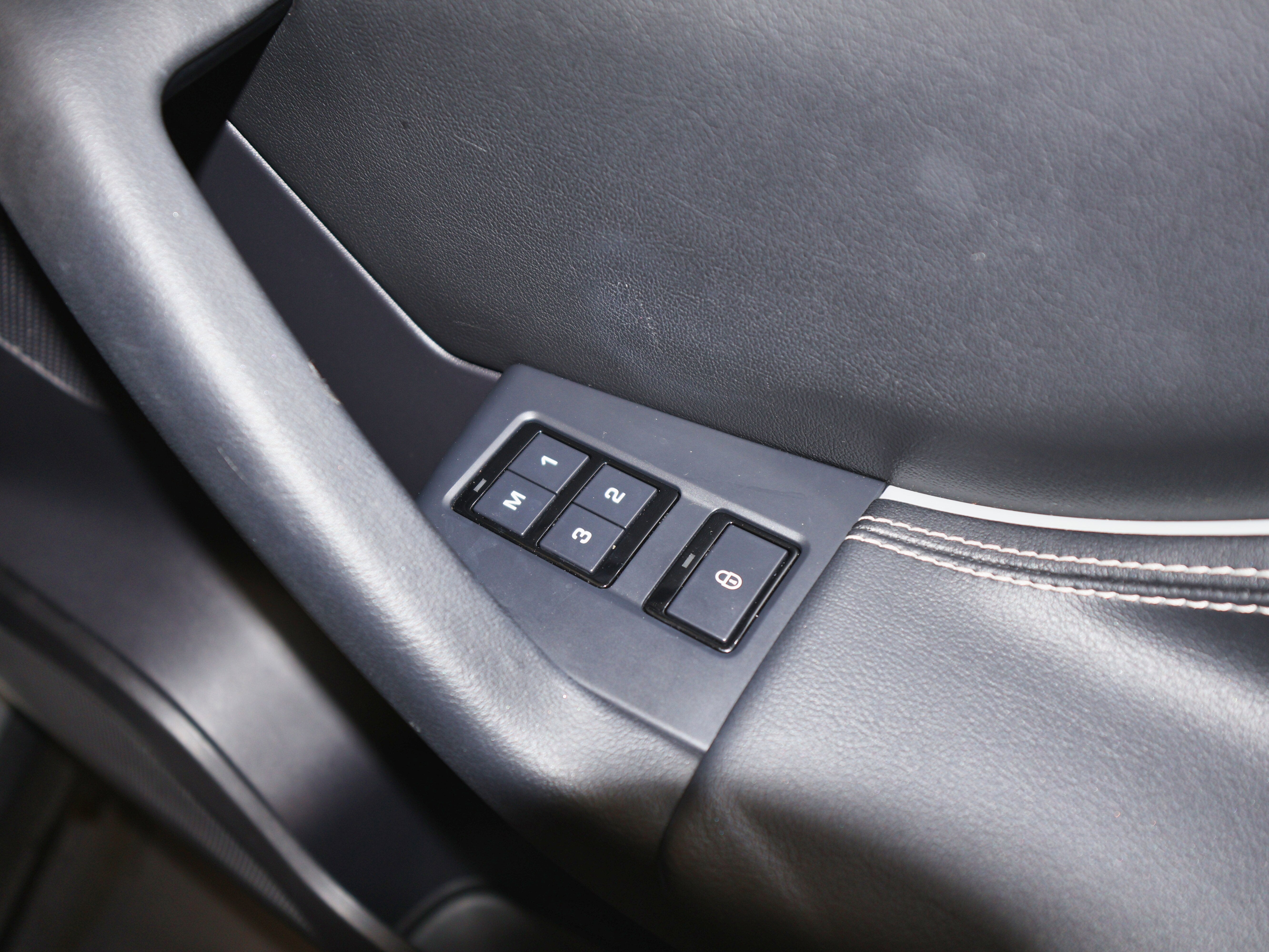 2020 Jaguar F-PACE SVR