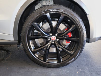 2020 Jaguar F-PACE SVR