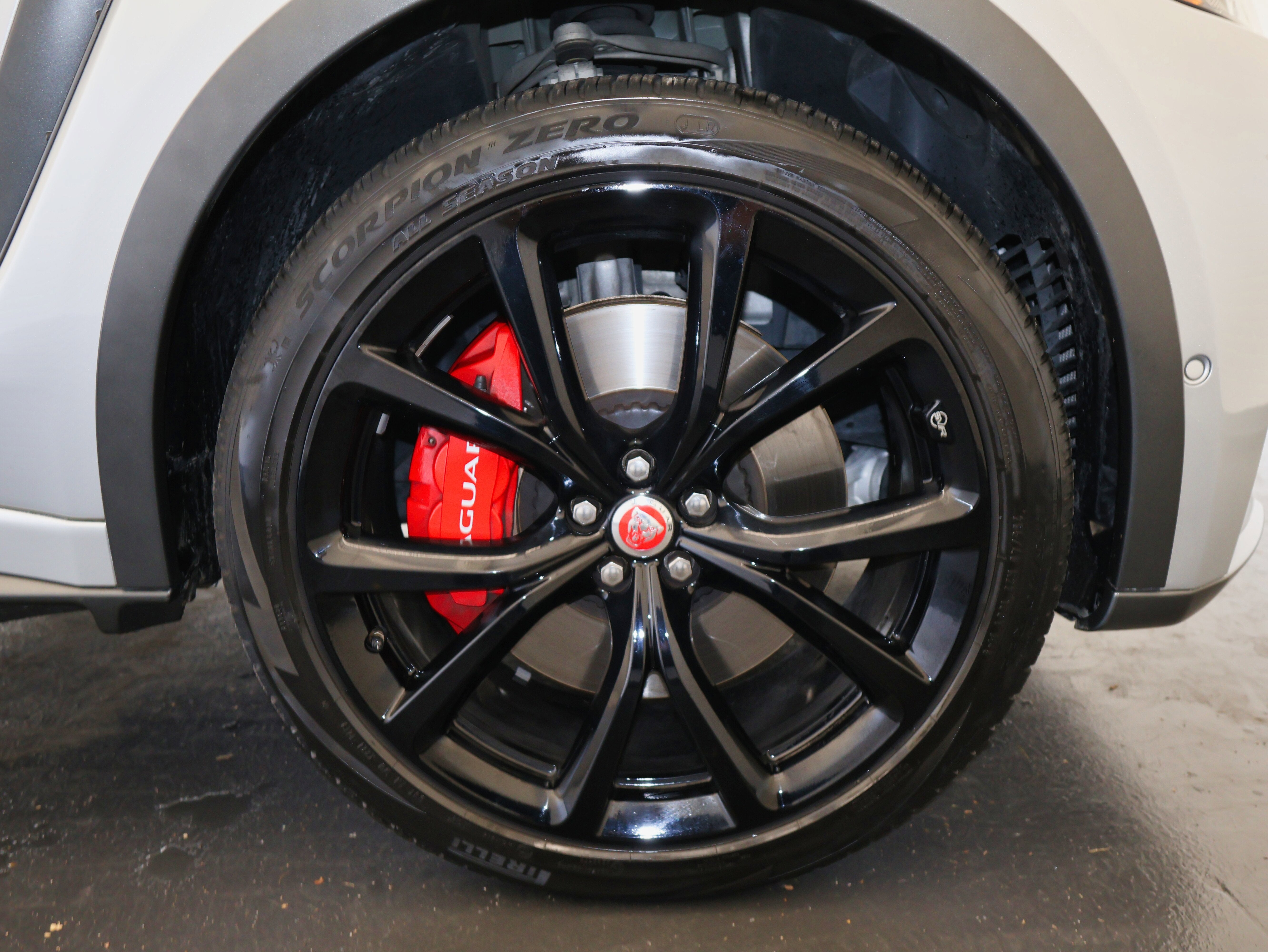 2020 Jaguar F-PACE SVR