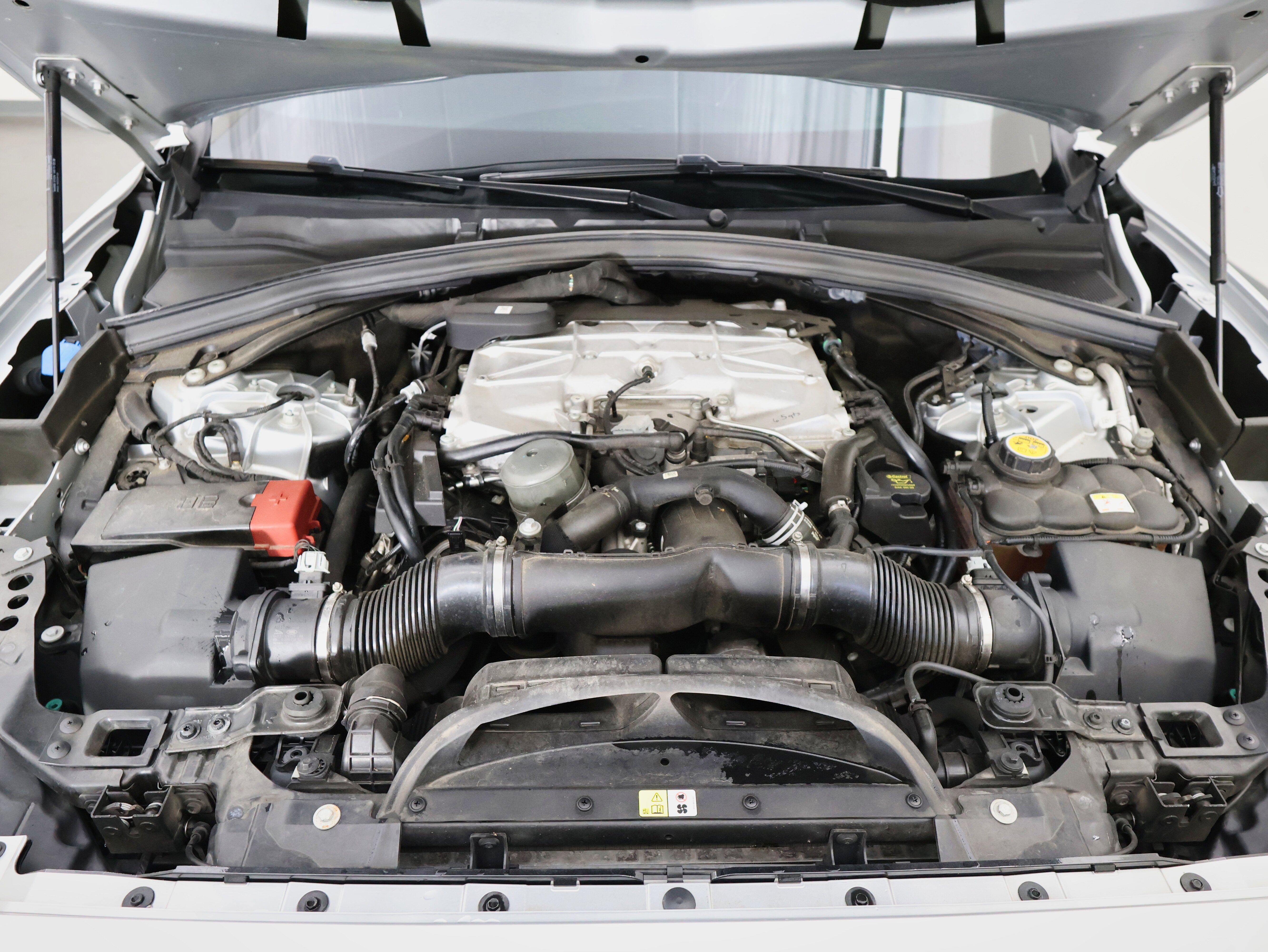 2020 Jaguar F-PACE SVR