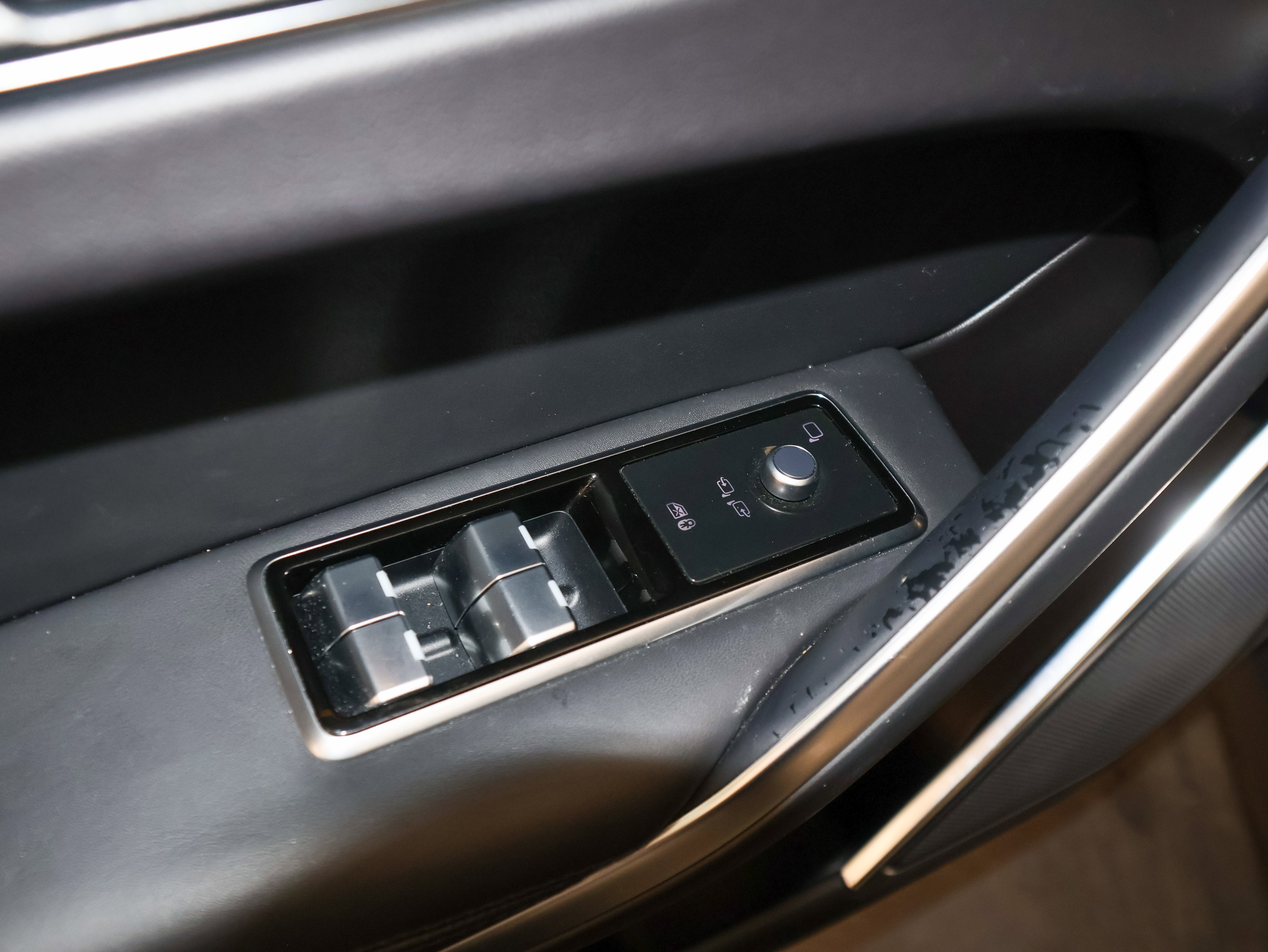 2021 Jaguar F-PACE SVR