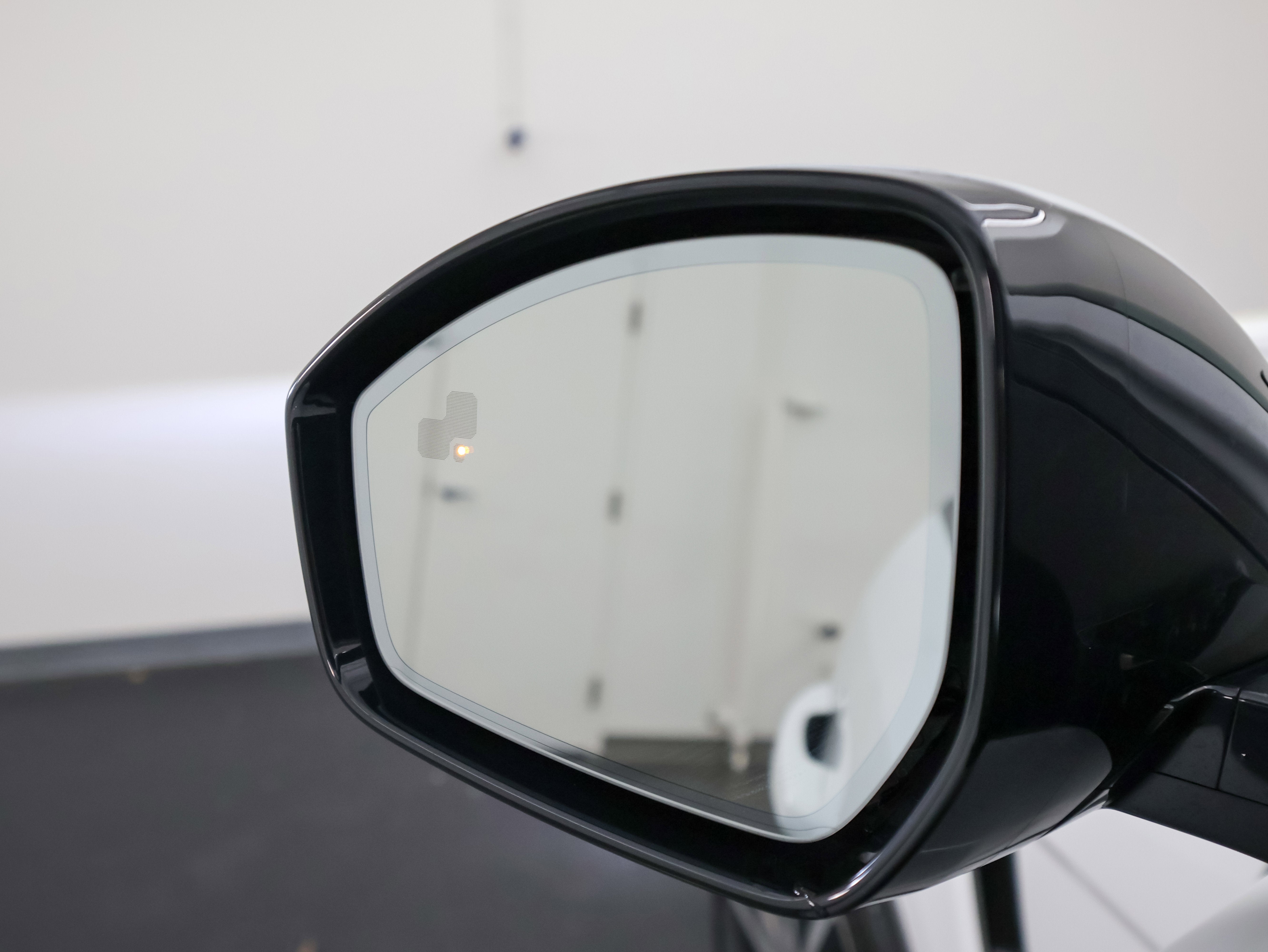 2021 Jaguar F-PACE SVR