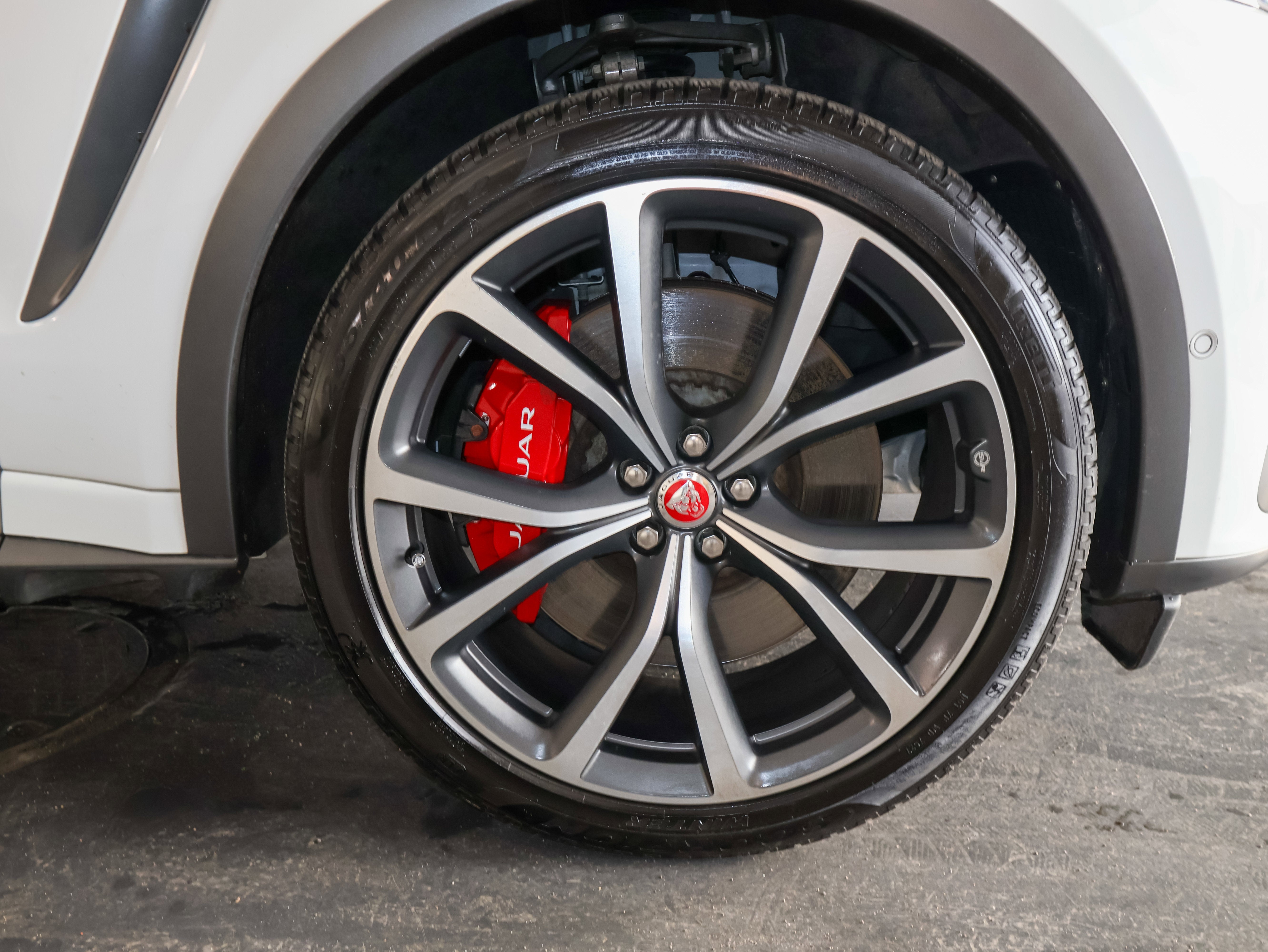 2021 Jaguar F-PACE SVR