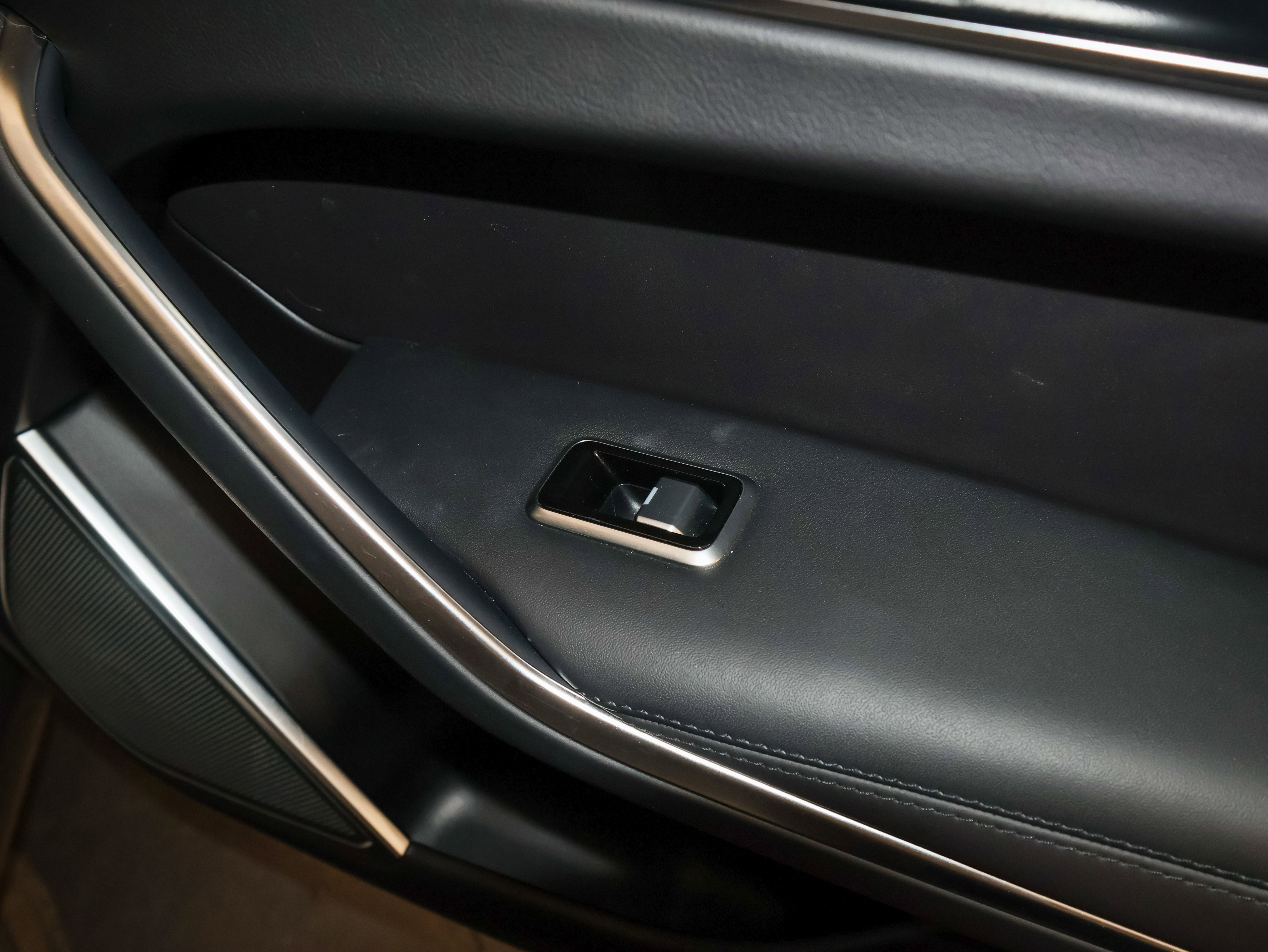 2021 Jaguar F-PACE SVR