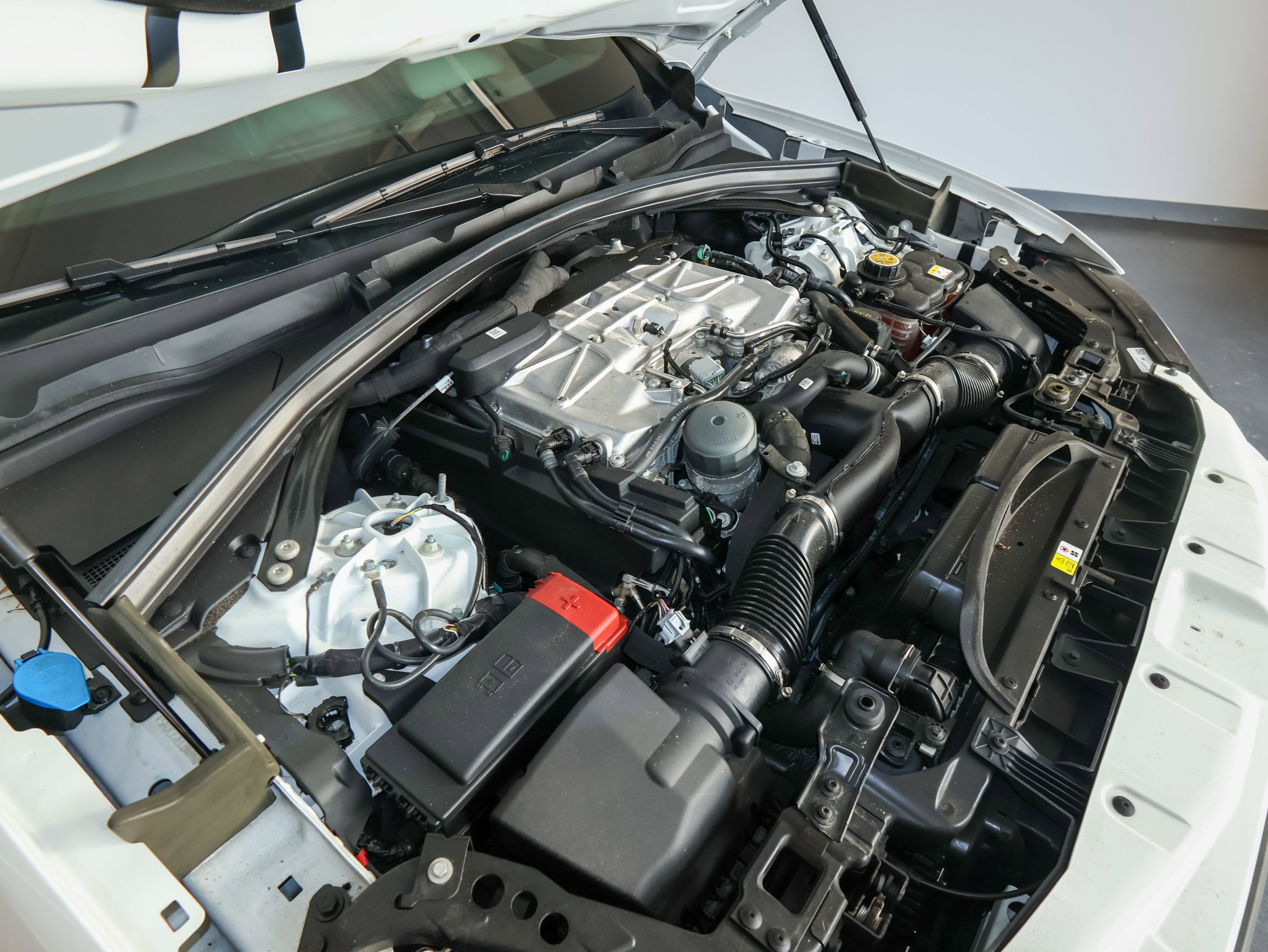 2021 Jaguar F-PACE SVR